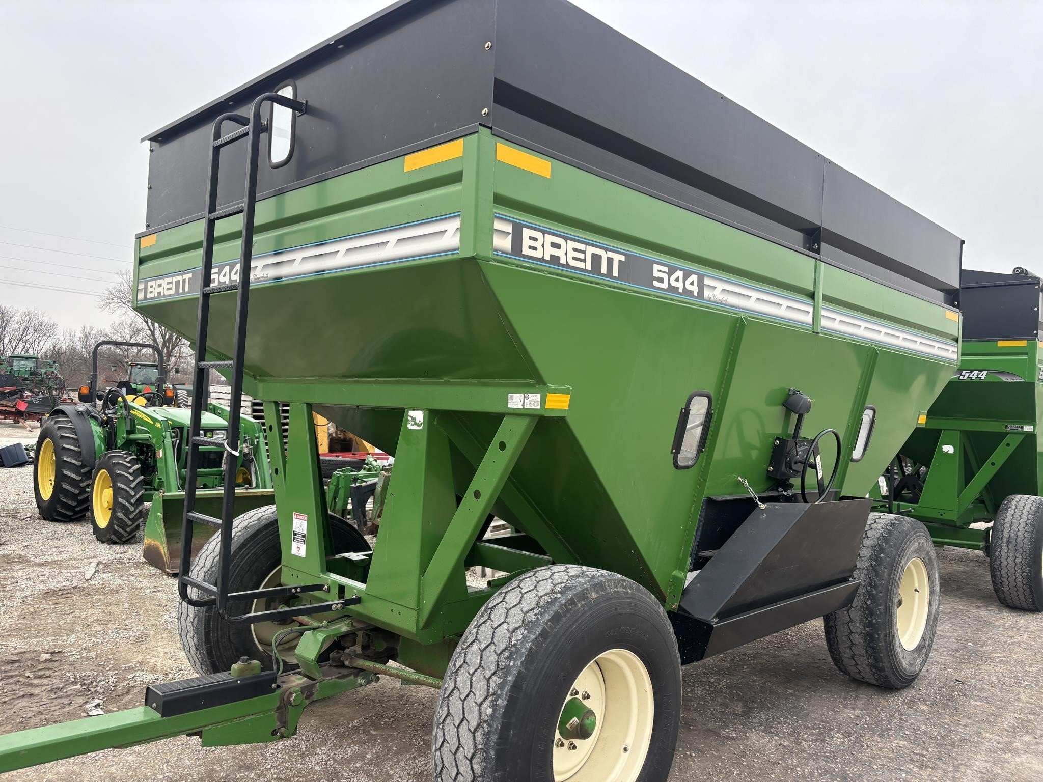  Brent 544 Gravity Wagon