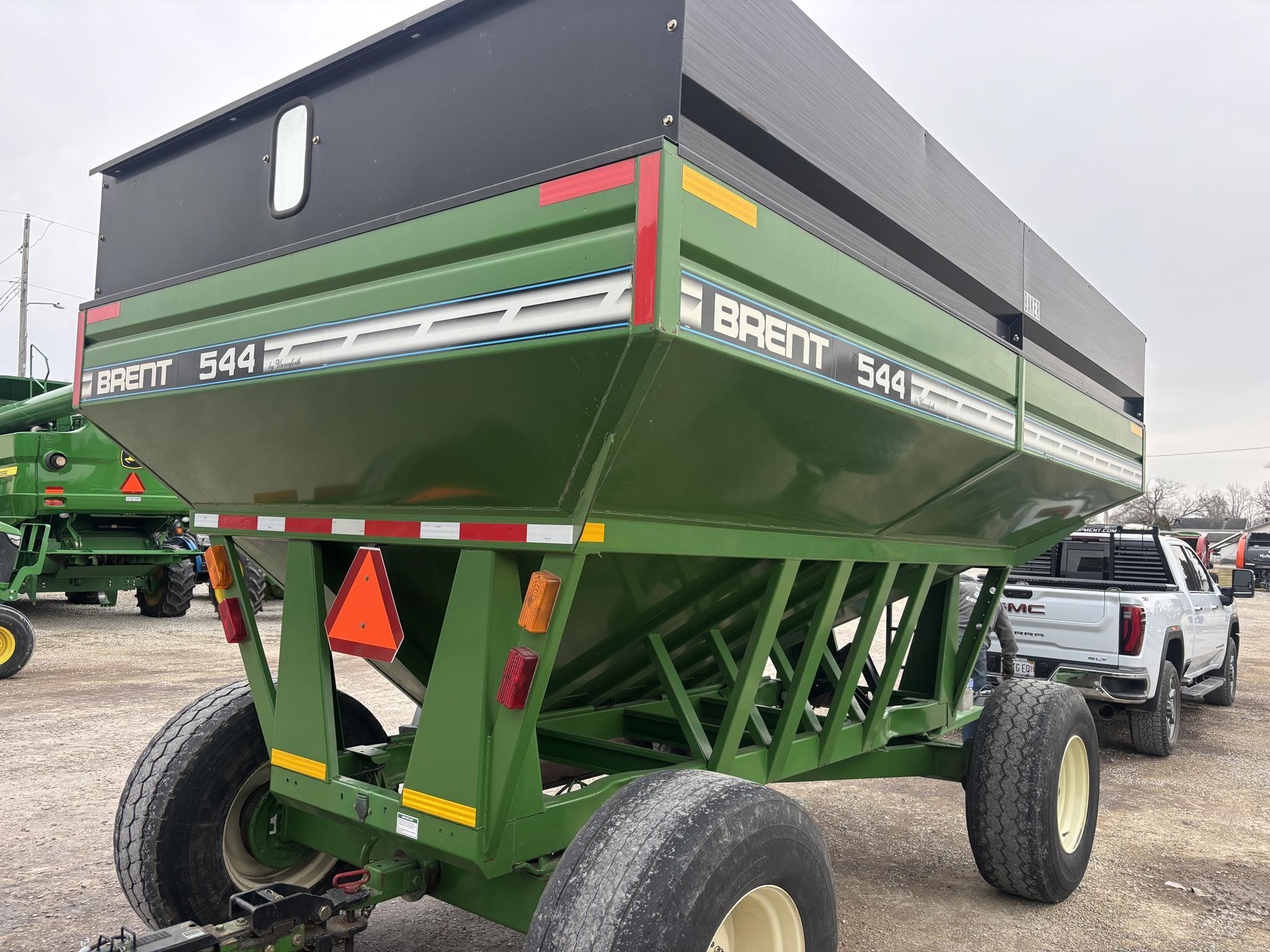  Brent 544 Gravity Wagon
