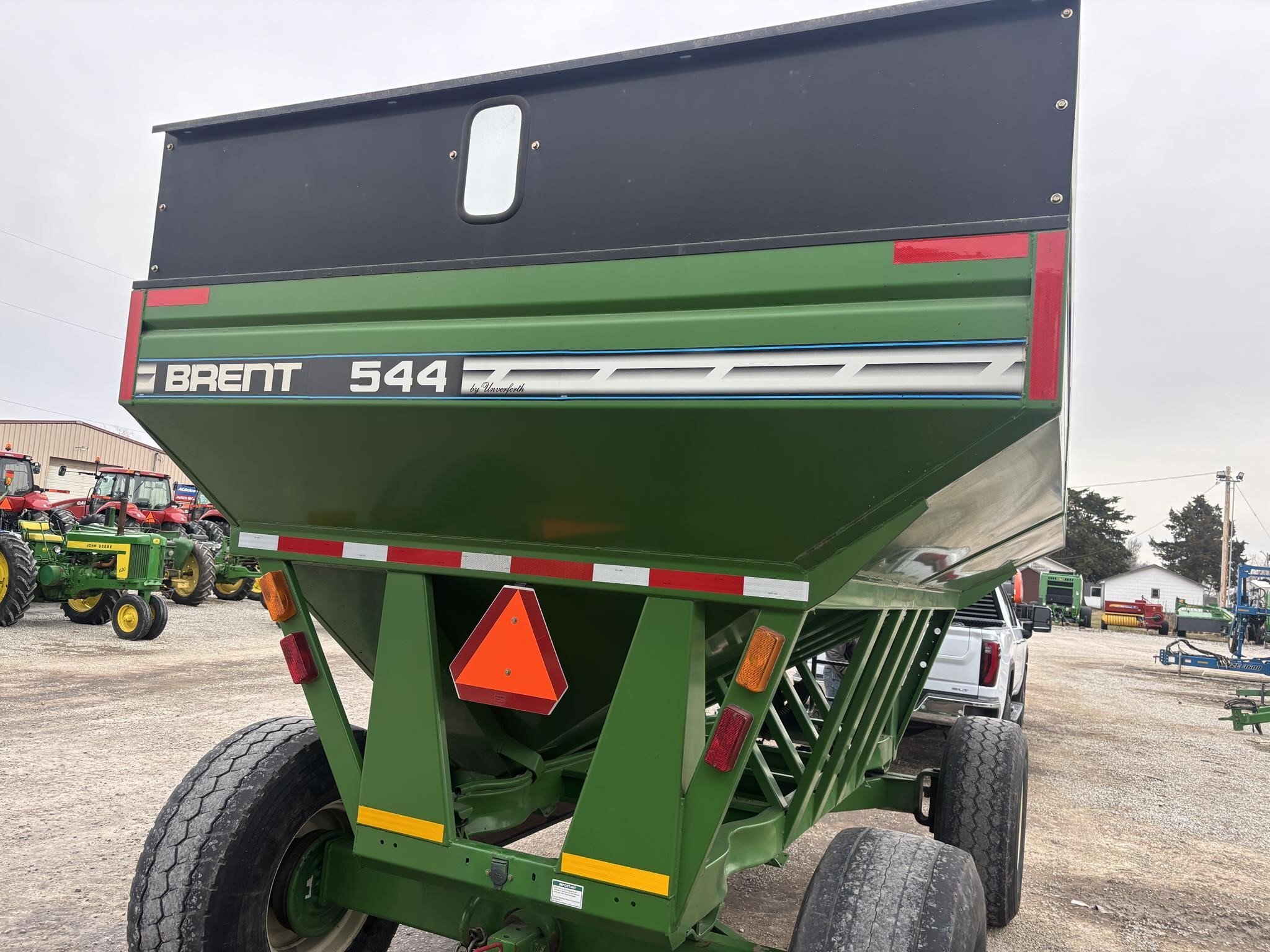  Brent 544 Gravity Wagon
