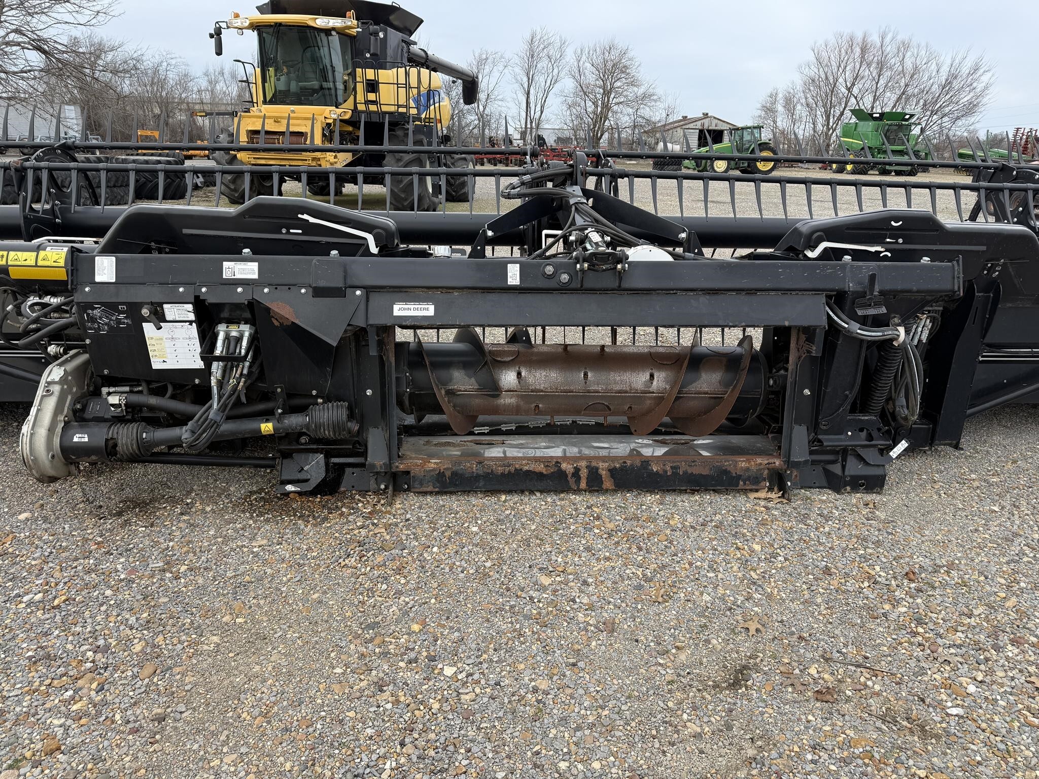2017 MacDon FD75 Platform