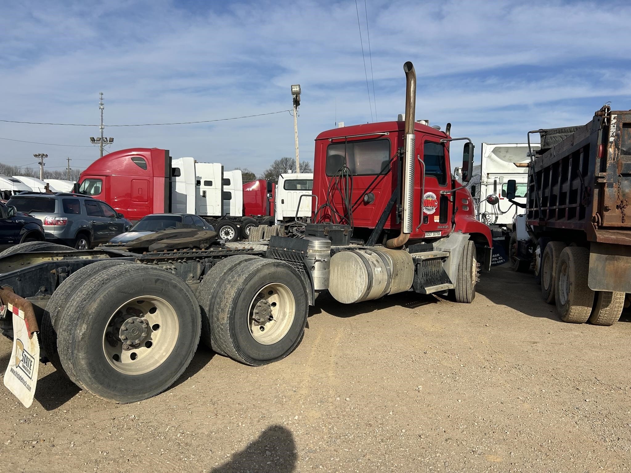 2016 Mack PINNACLE CXU613 Semi Trucks/Trailer