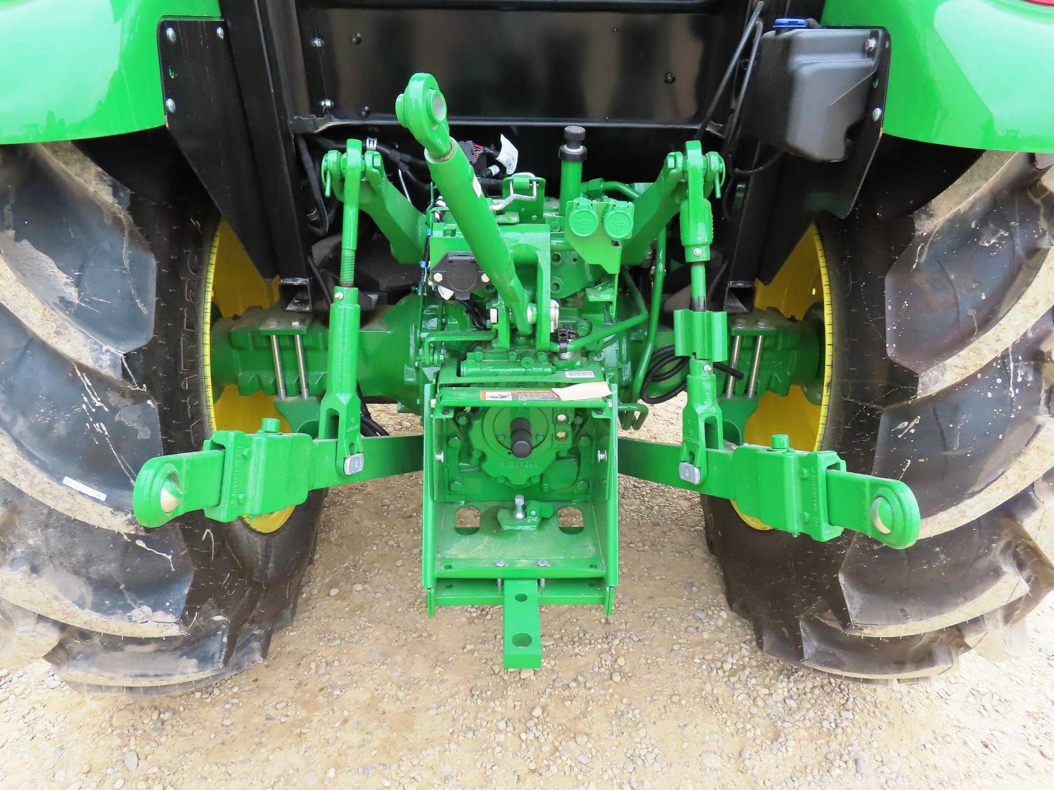 2026 John Deere 5075E Tractor