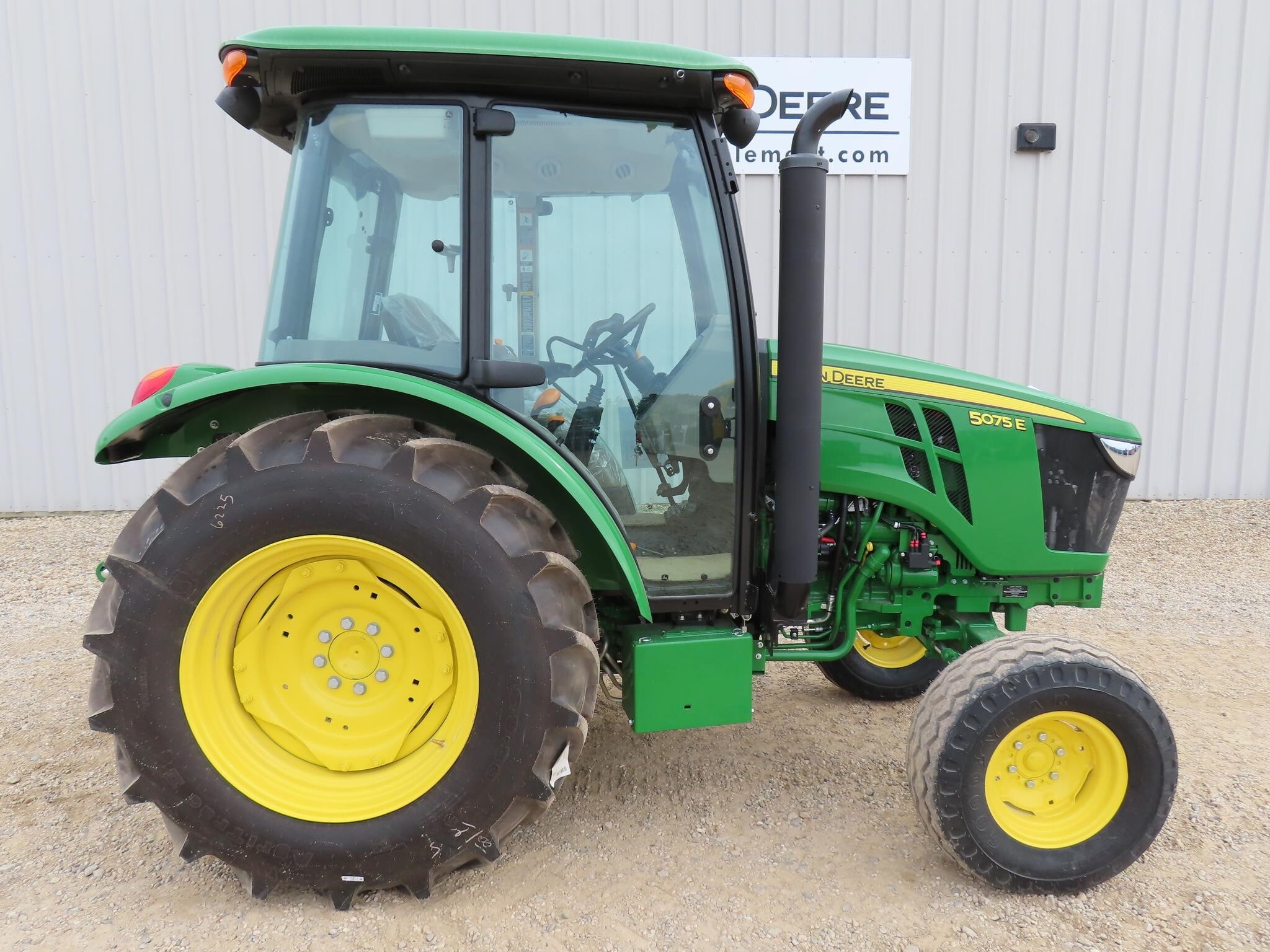 2026 John Deere 5075E Tractor