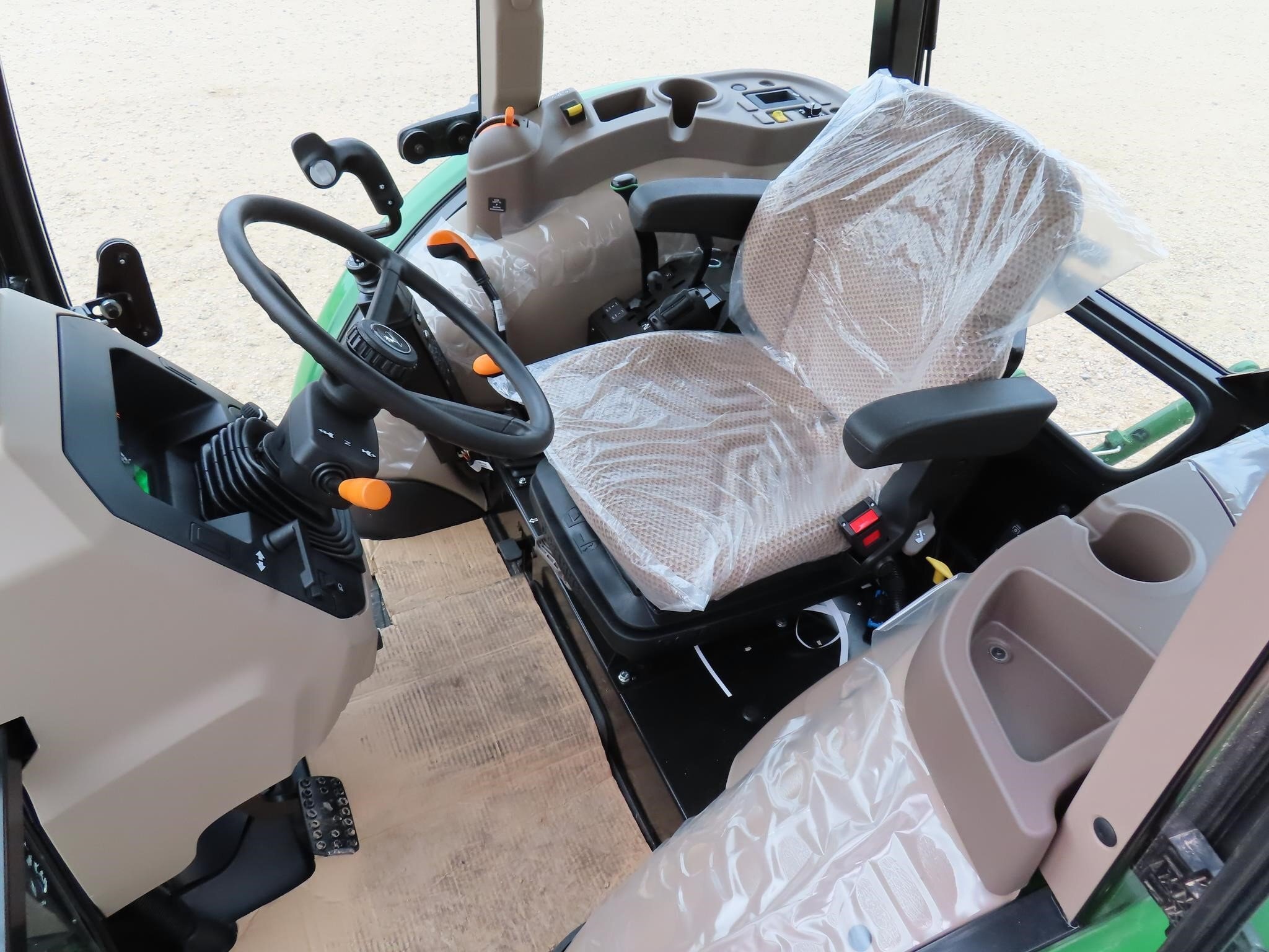 2026 John Deere 5075E Tractor