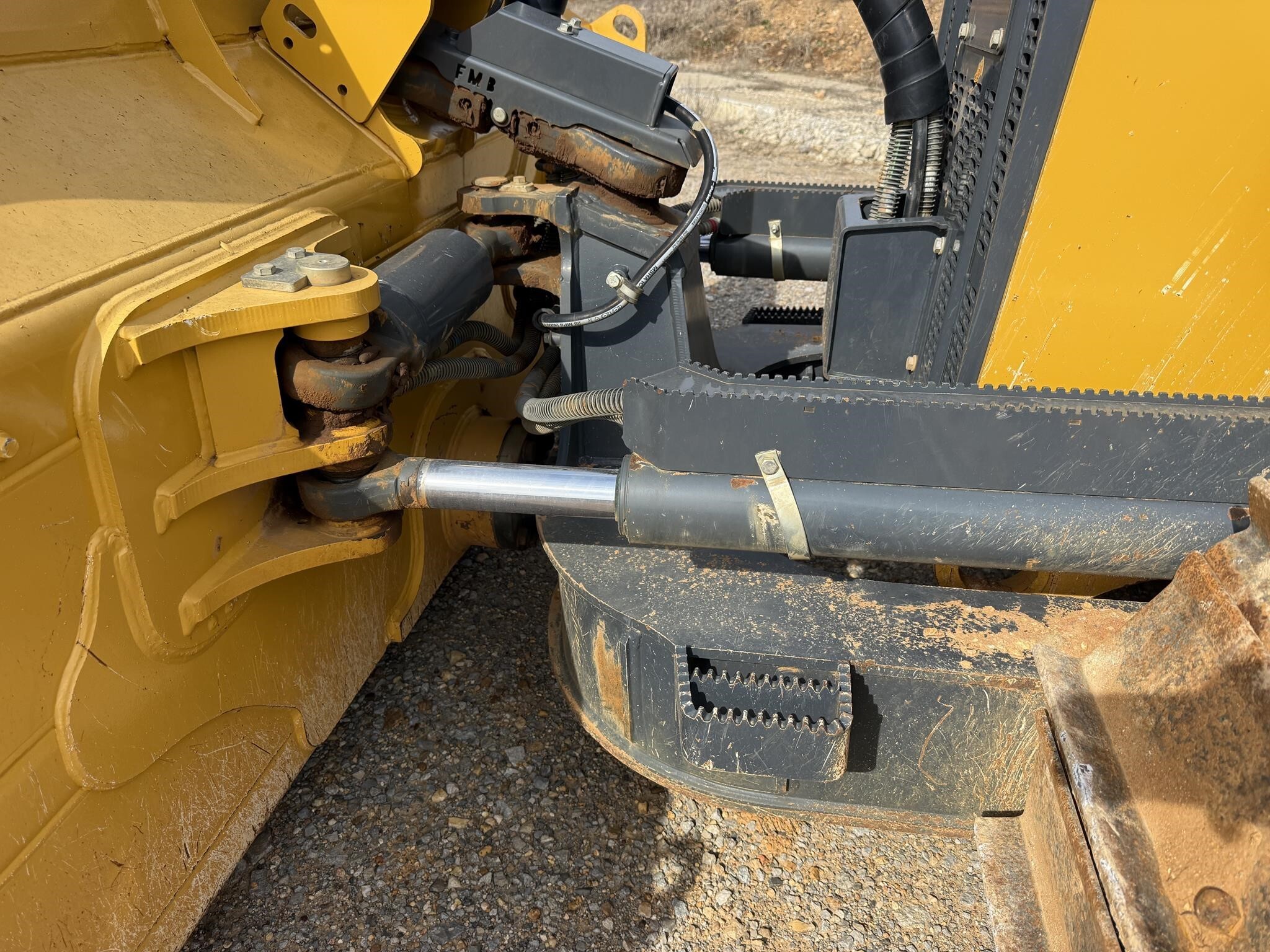 2022 Deere 700L LGP Dozer