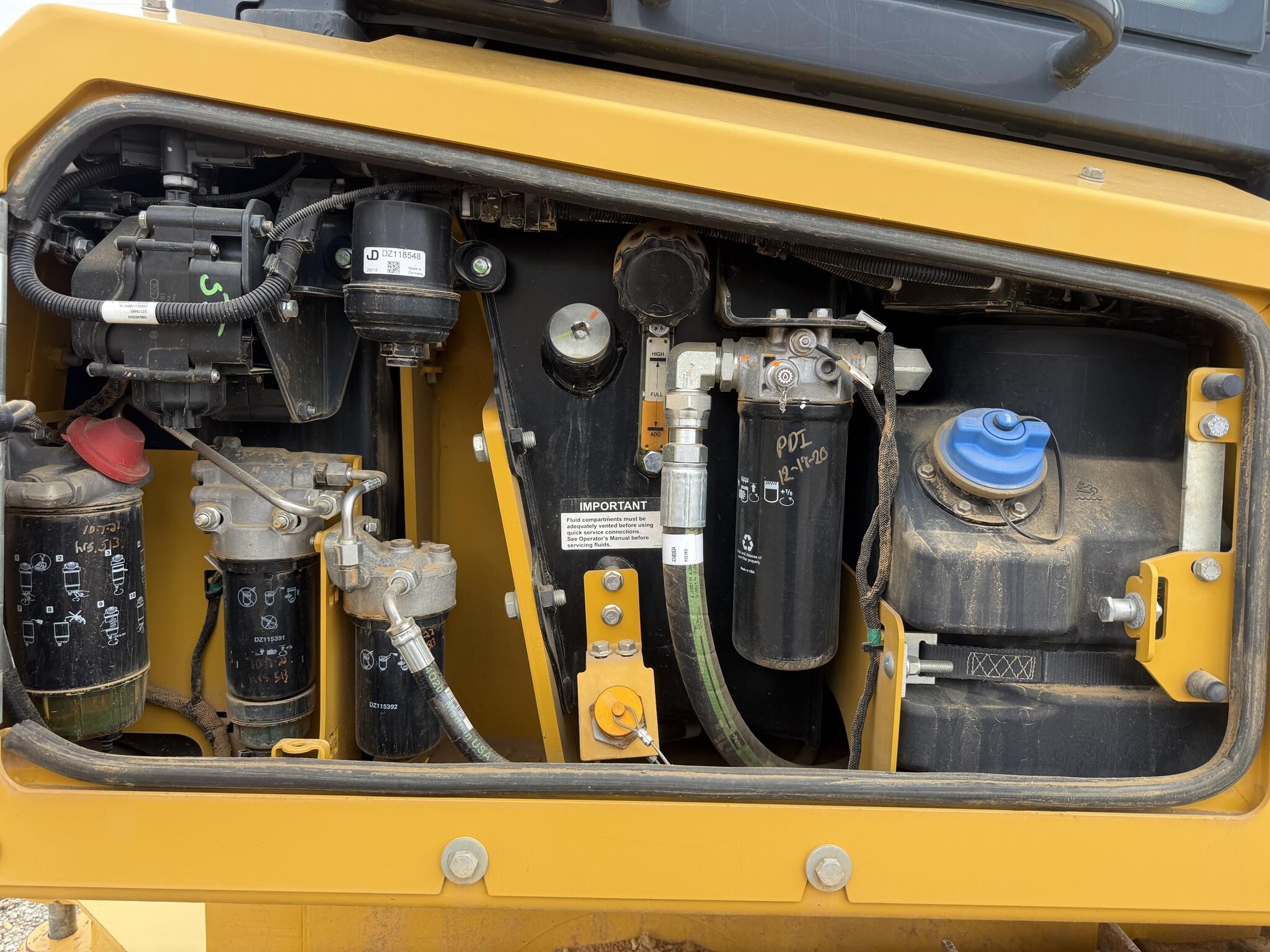 2022 Deere 700L LGP Dozer
