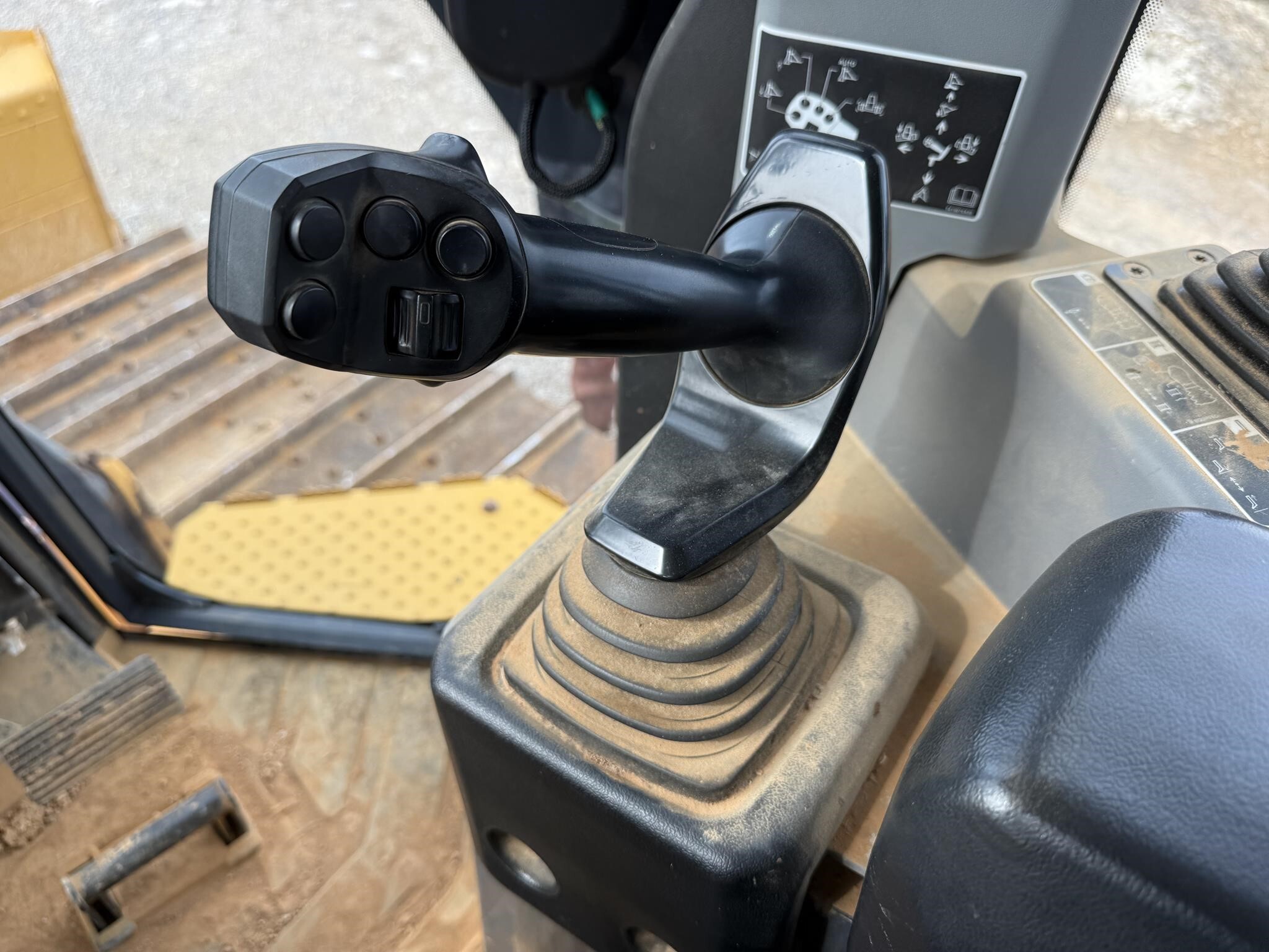 2022 Deere 700L LGP Dozer
