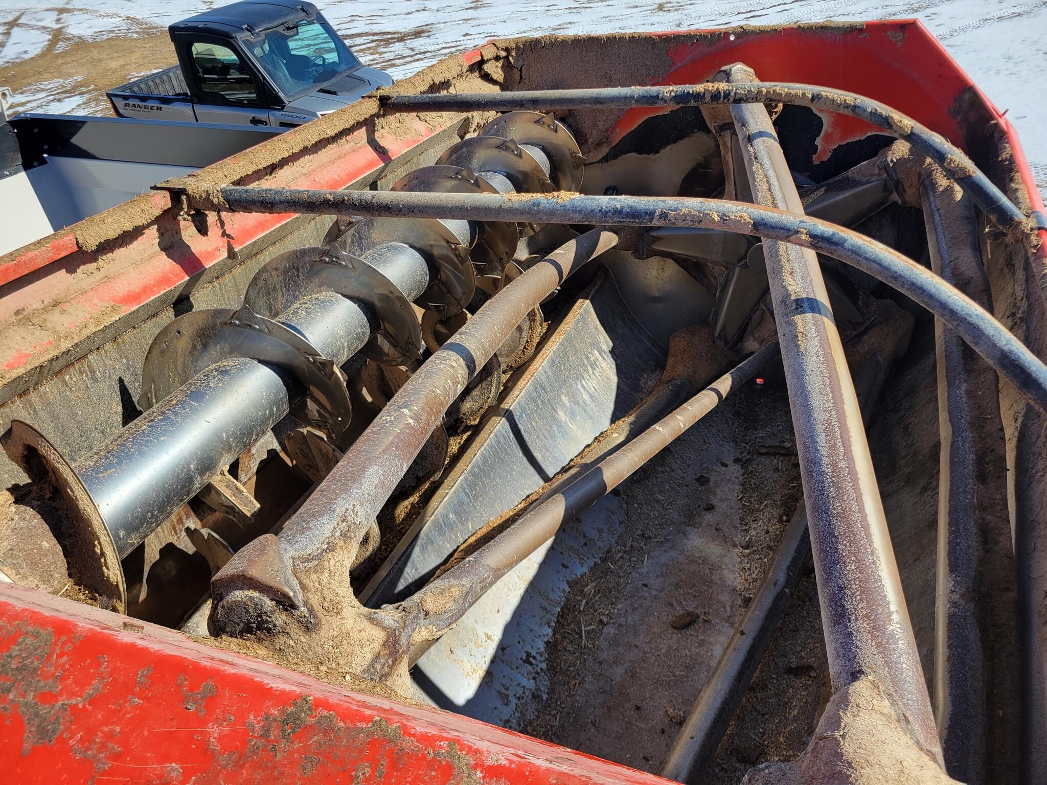 2014 Kuhn Knight RA136 Grinders and Mixer