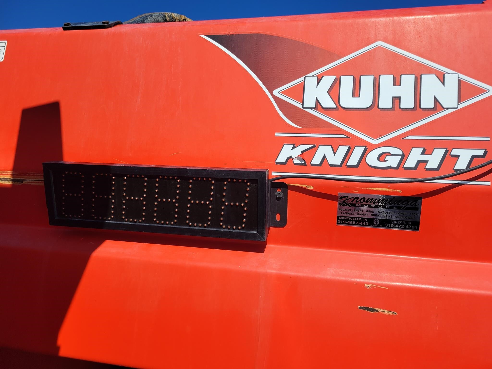2014 Kuhn Knight RA136 Grinders and Mixer
