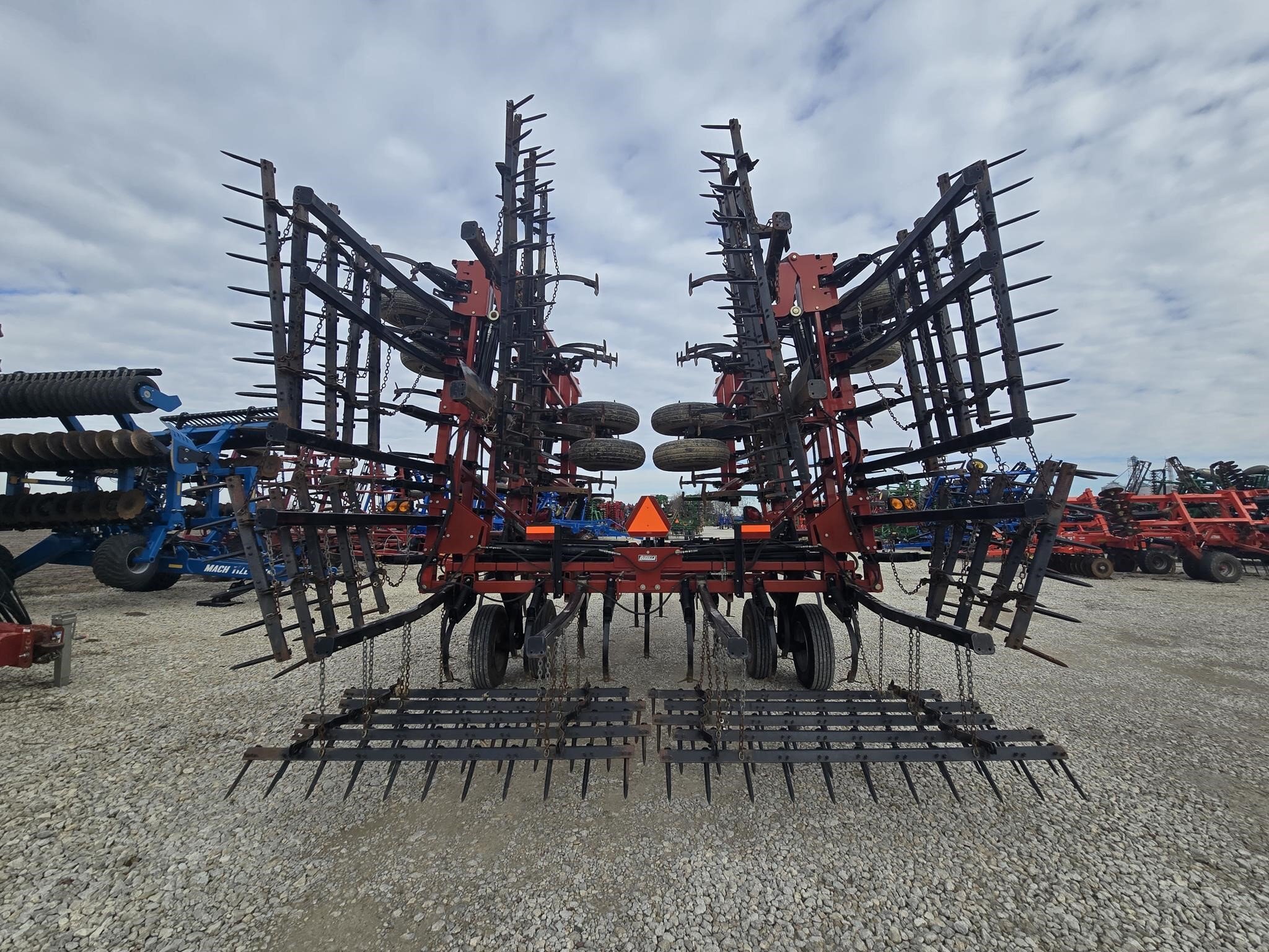 2014 Case IH Tigermate 200 Field Cultivator