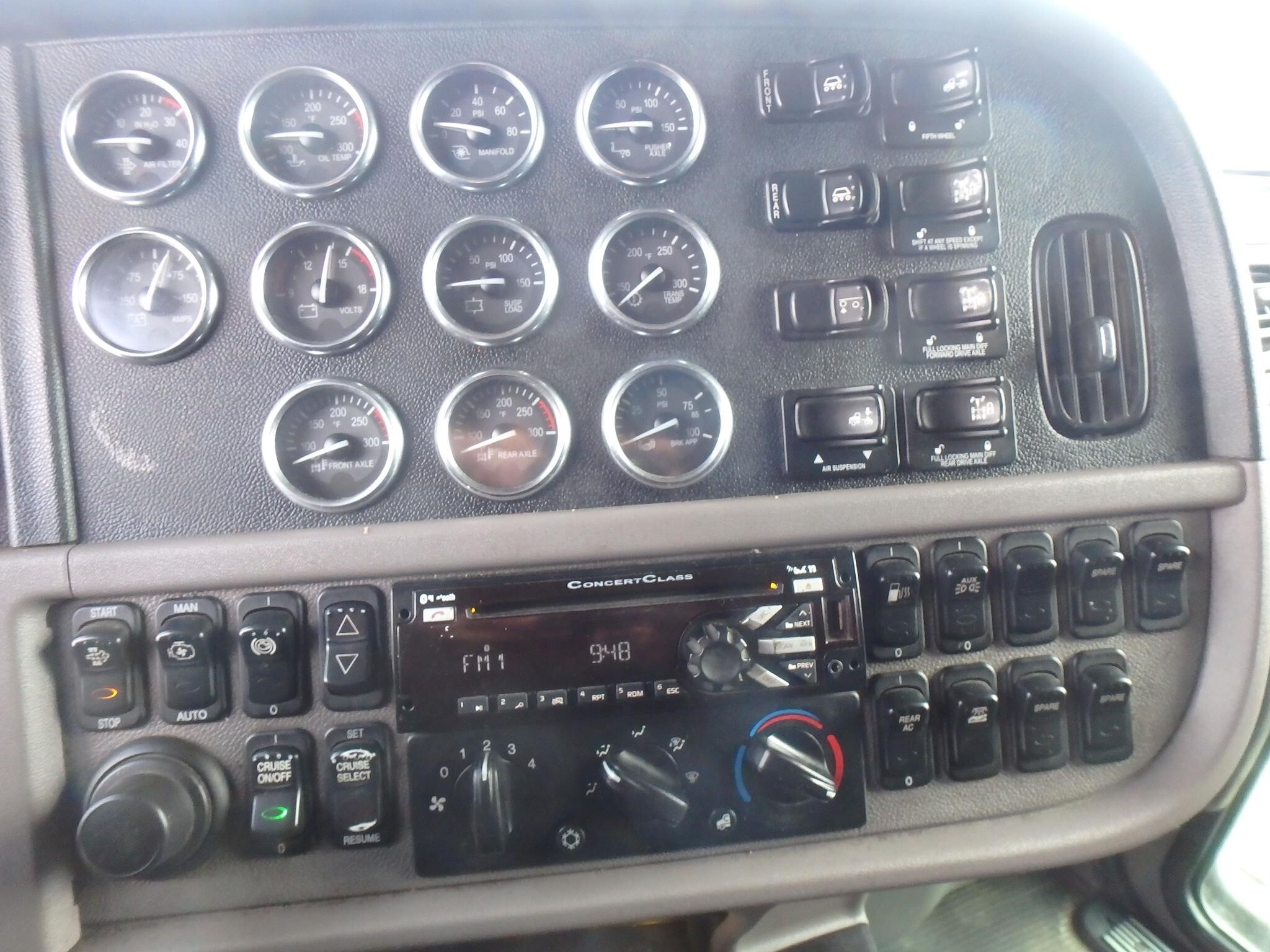 2016 Peterbilt 367 Semi Trucks/Trailer