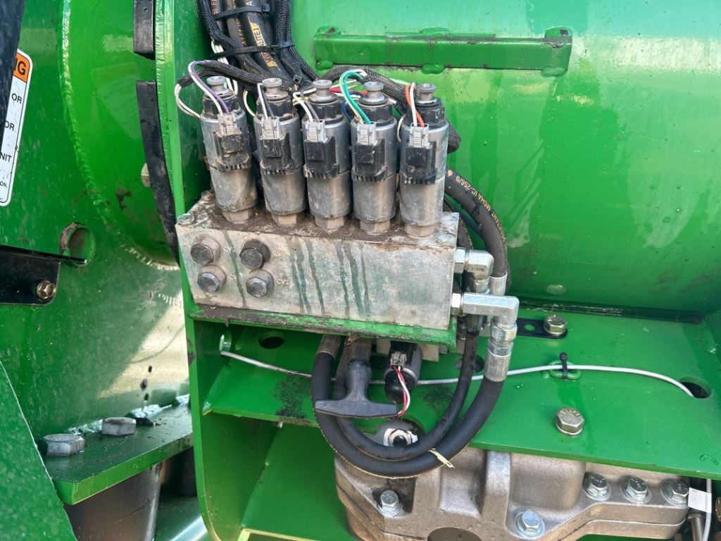 2020 Brent 1596 Grain Cart