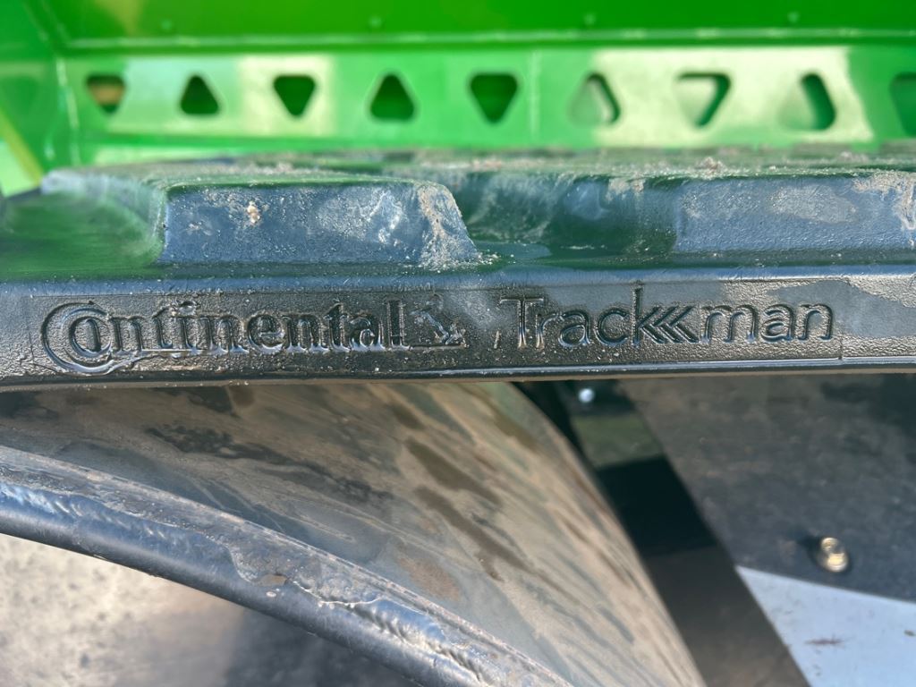 2020 Brent 1596 Grain Cart