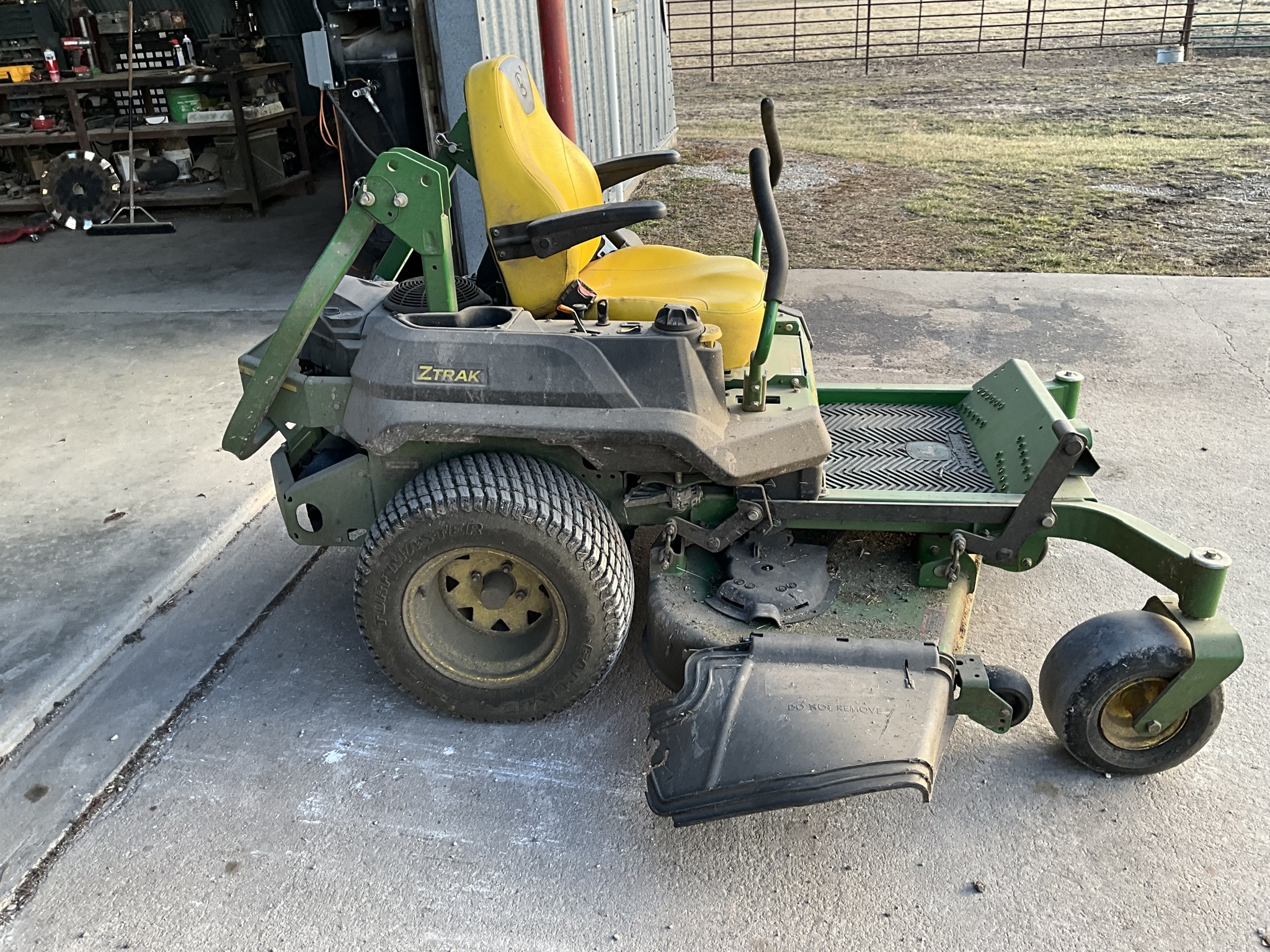2021 John Deere Z730M Lawn Mower