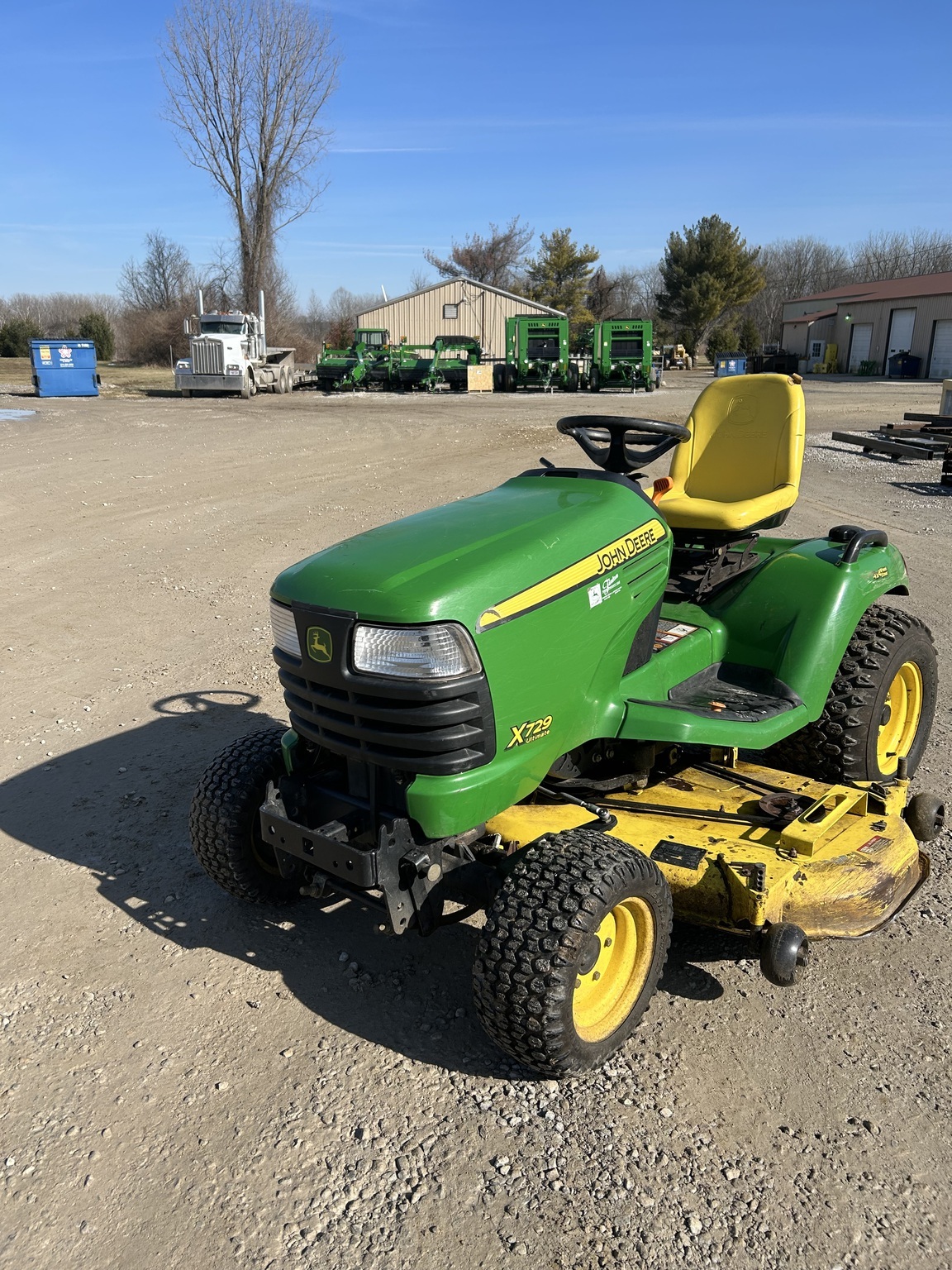 2008 John Deere X729 Lawn Mower