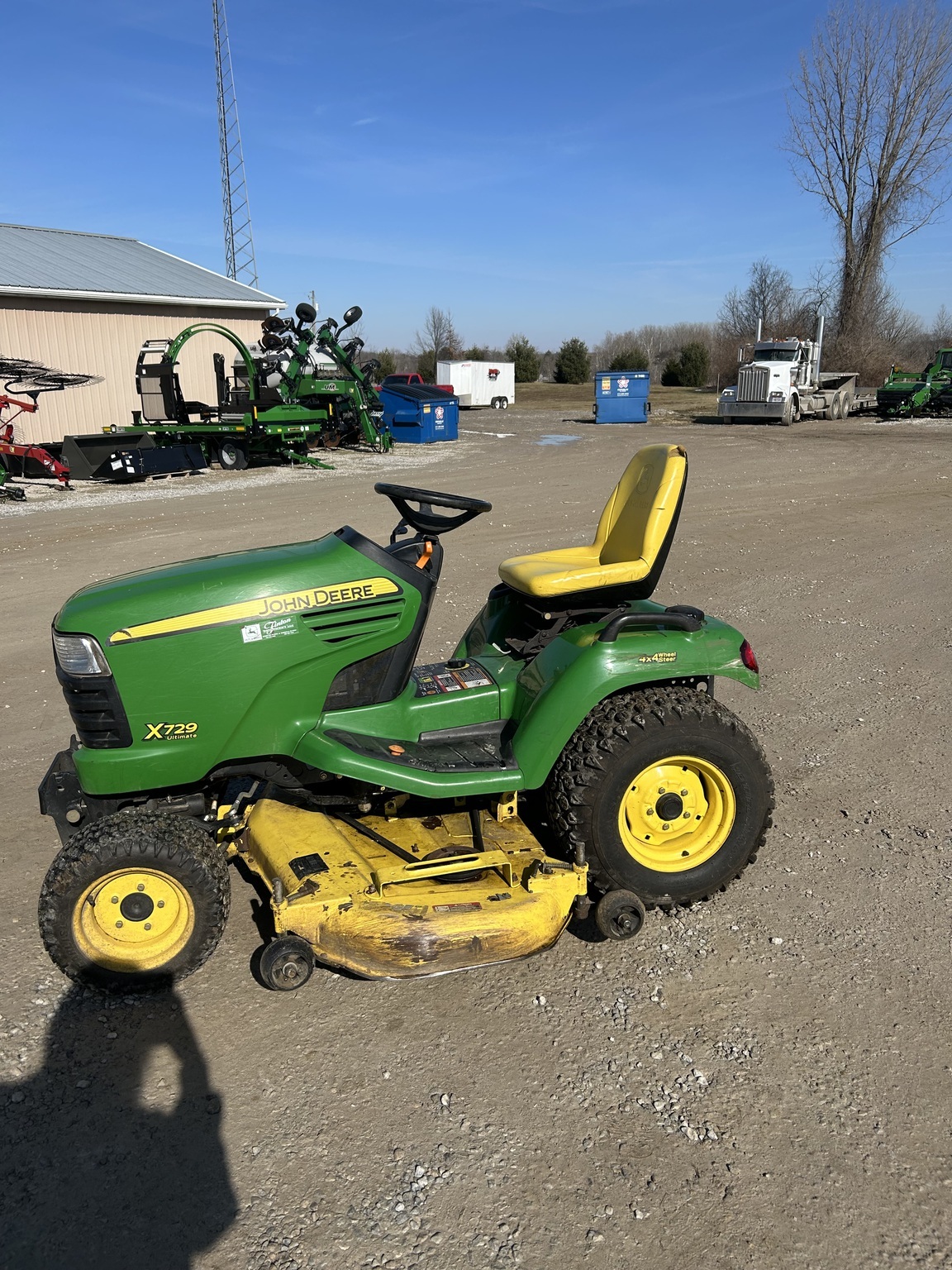 2008 John Deere X729 Lawn Mower