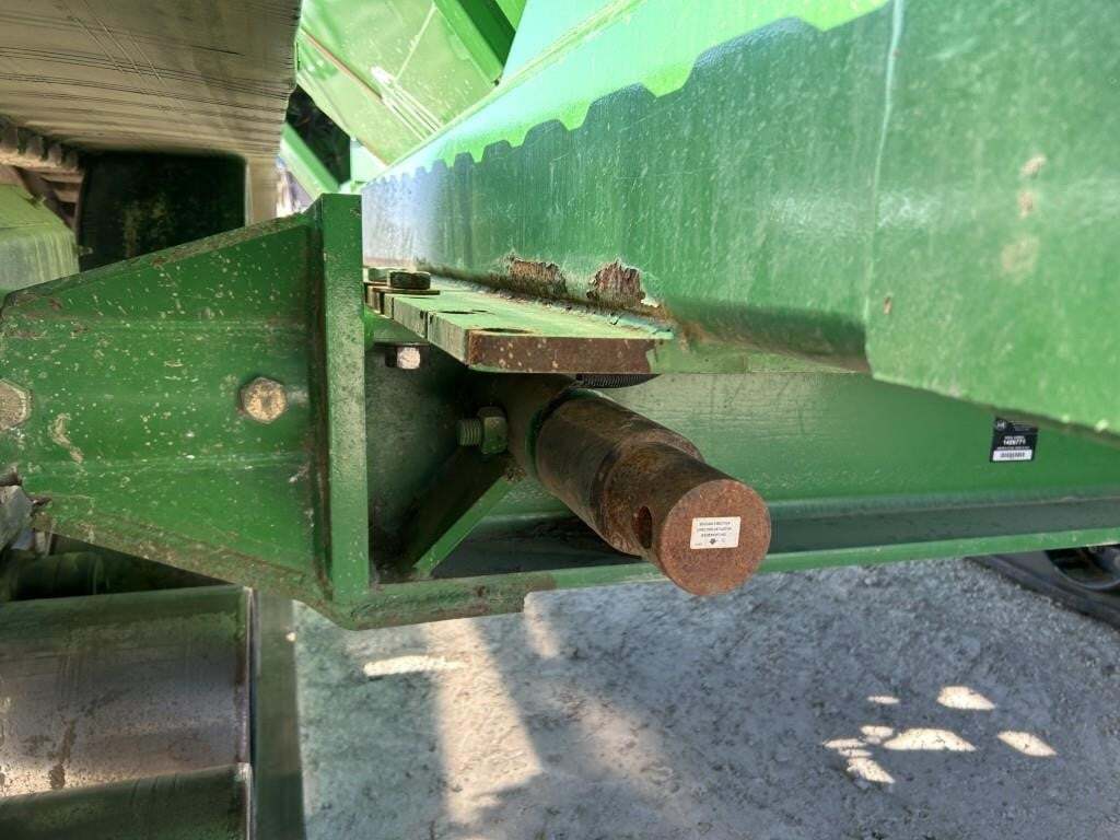 2014 J&M 1401-22T Grain Cart