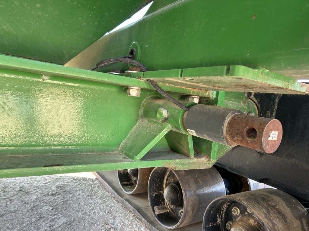 2014 J&M 1401-22T Grain Cart