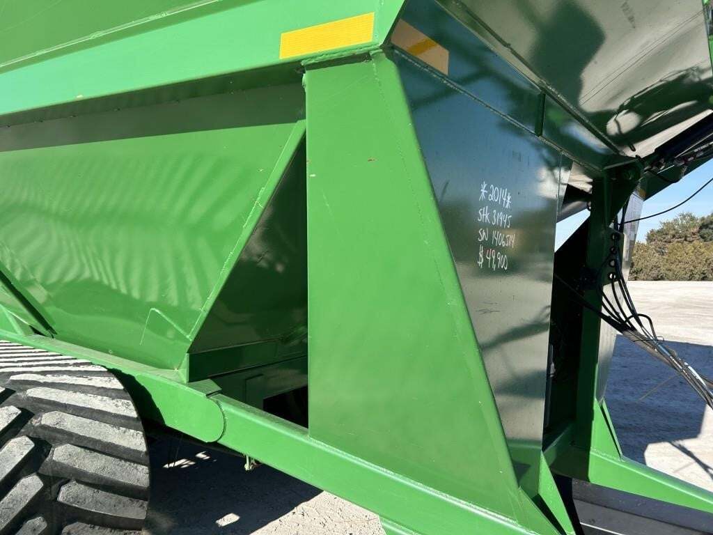 2014 J&M 1401-22T Grain Cart