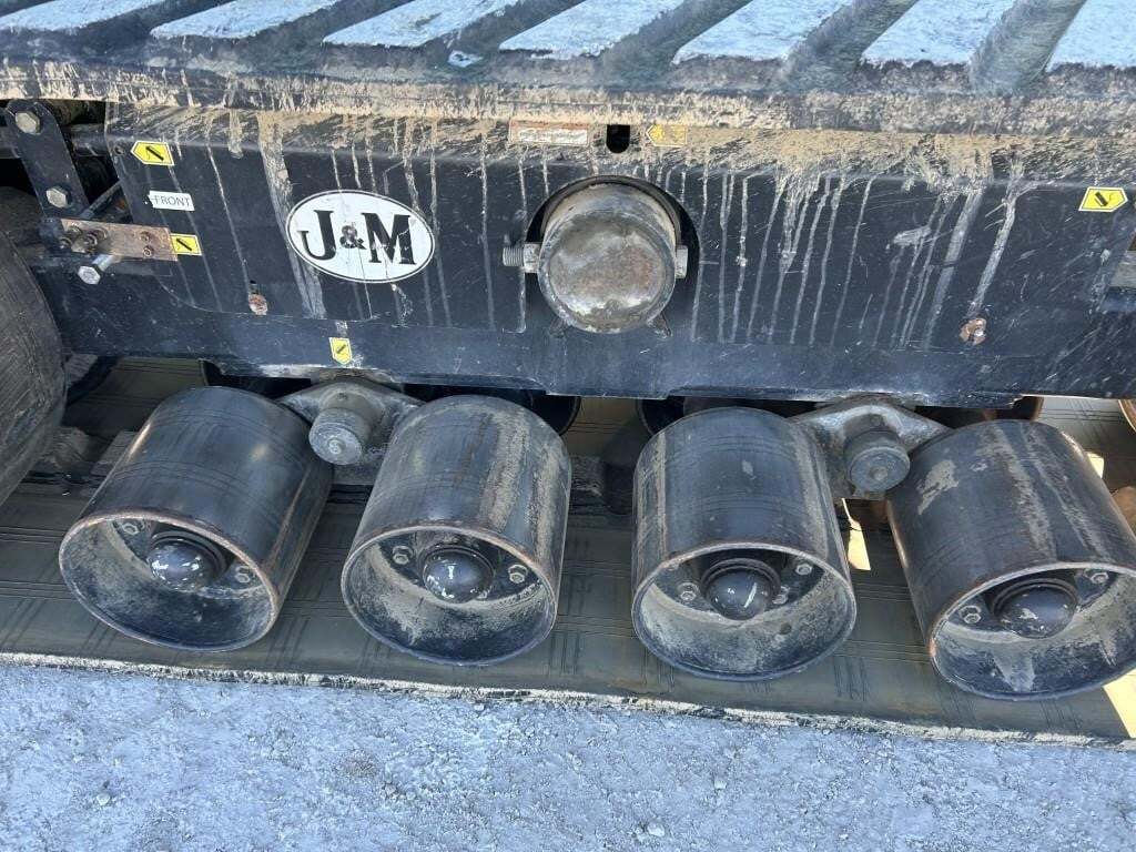 2014 J&M 1401-22T Grain Cart