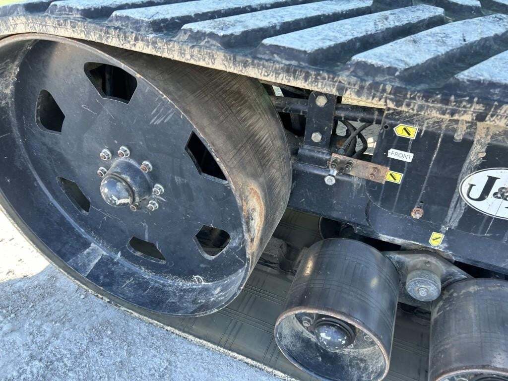2014 J&M 1401-22T Grain Cart