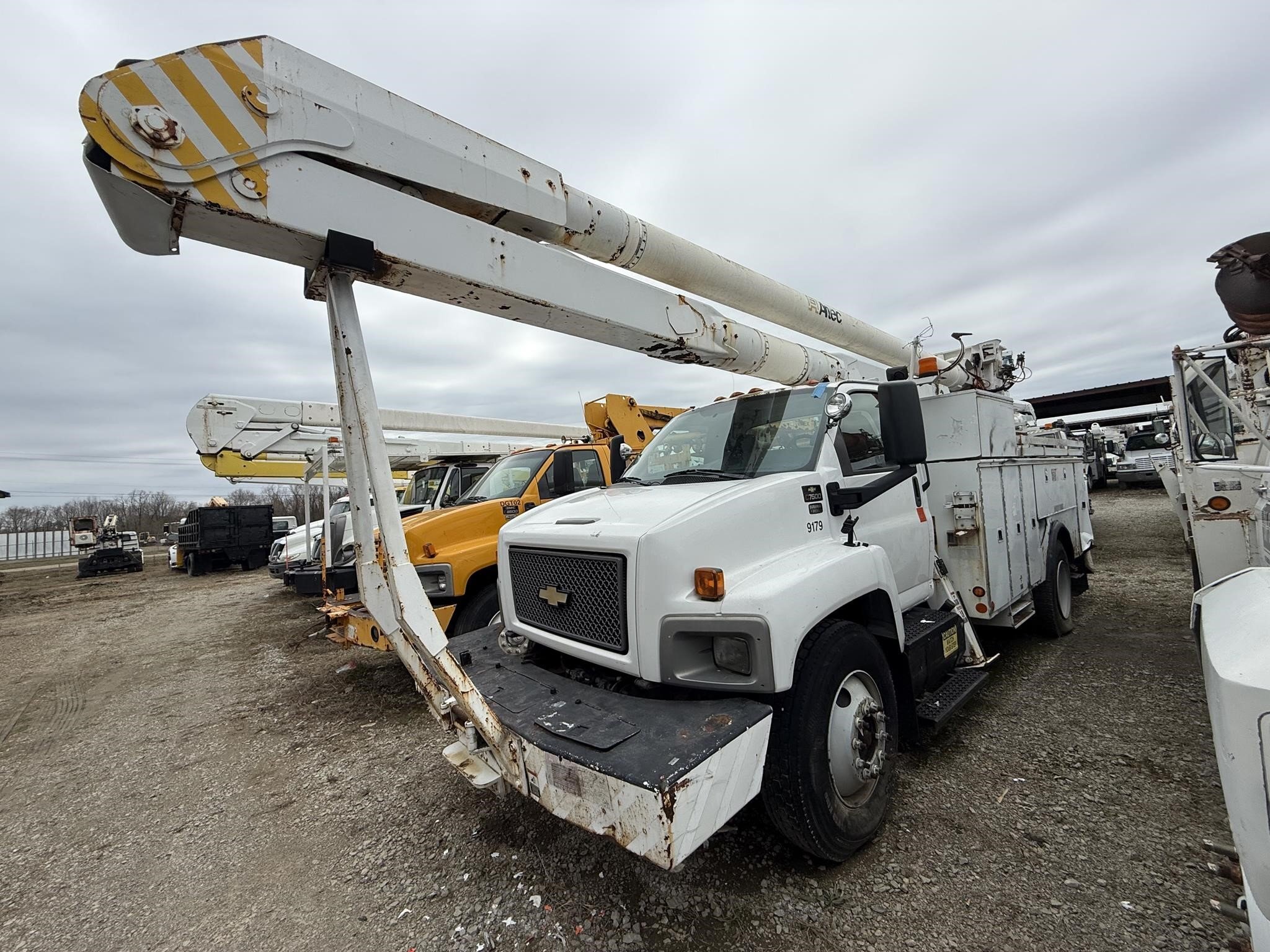2006 Altec AA755L Crane