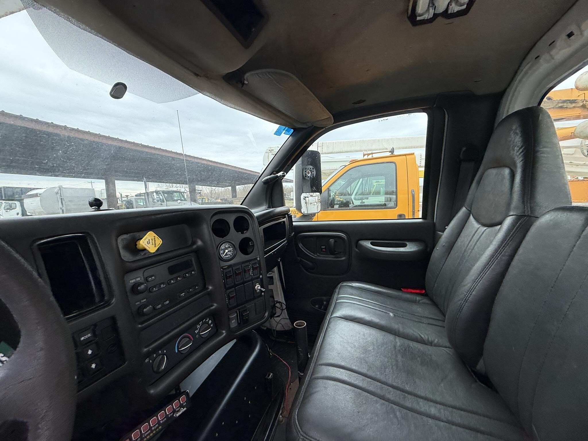 2006 Altec AA755L Crane