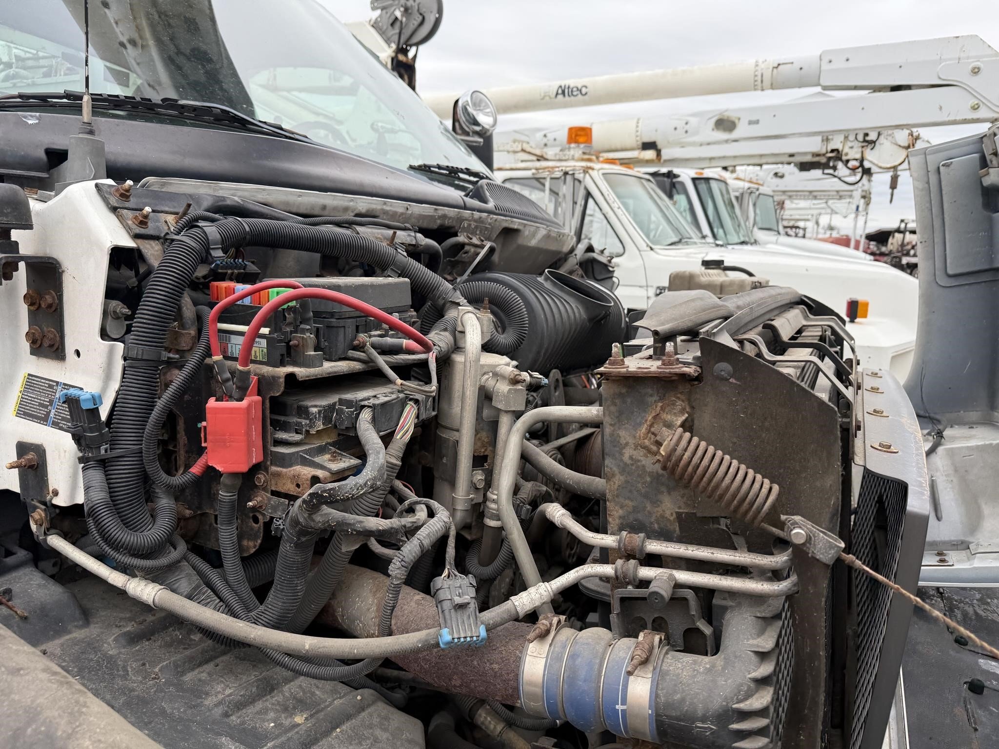2006 Altec AA755L Crane