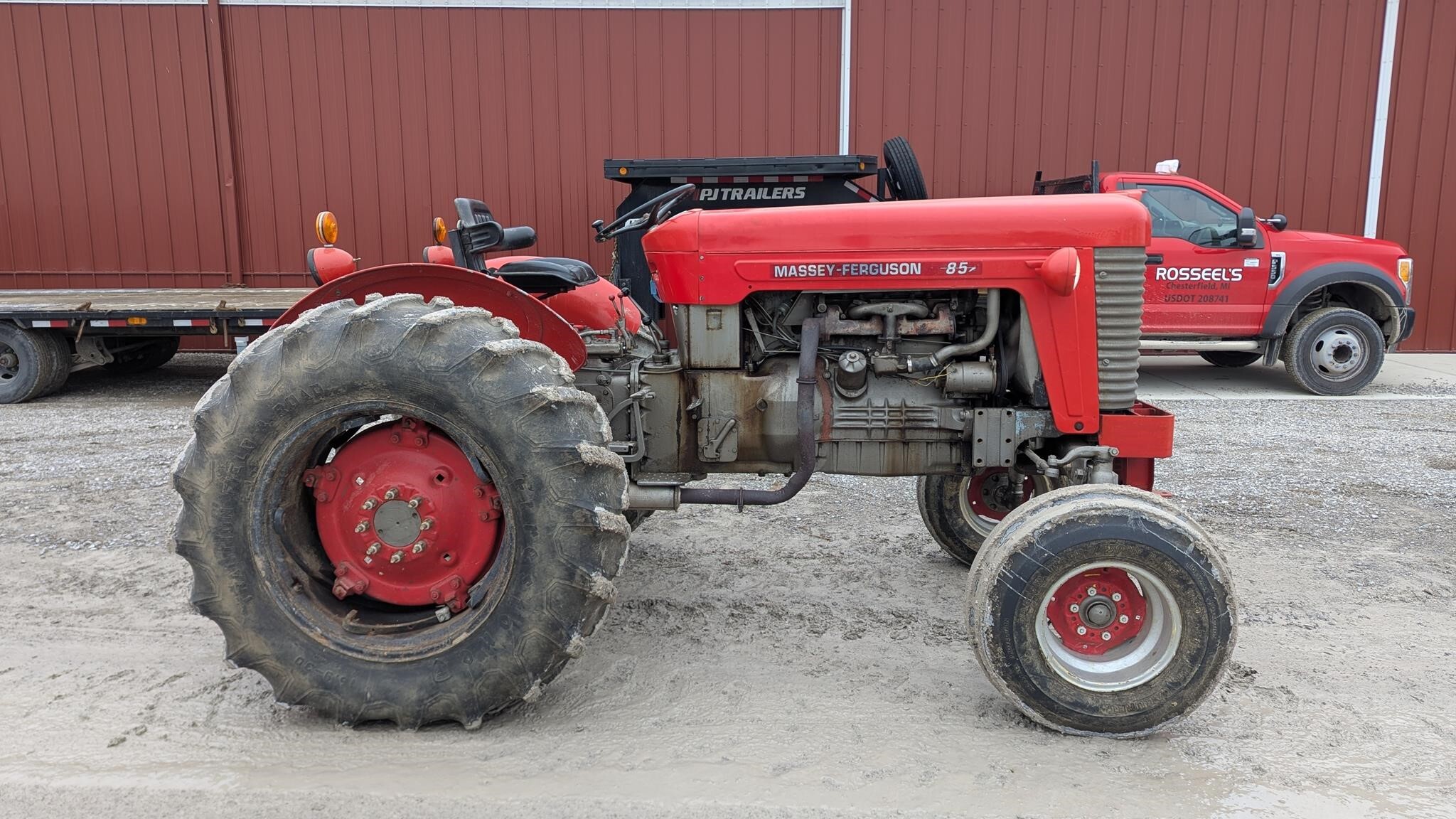 1958 Massey Ferguson 85 Tractor