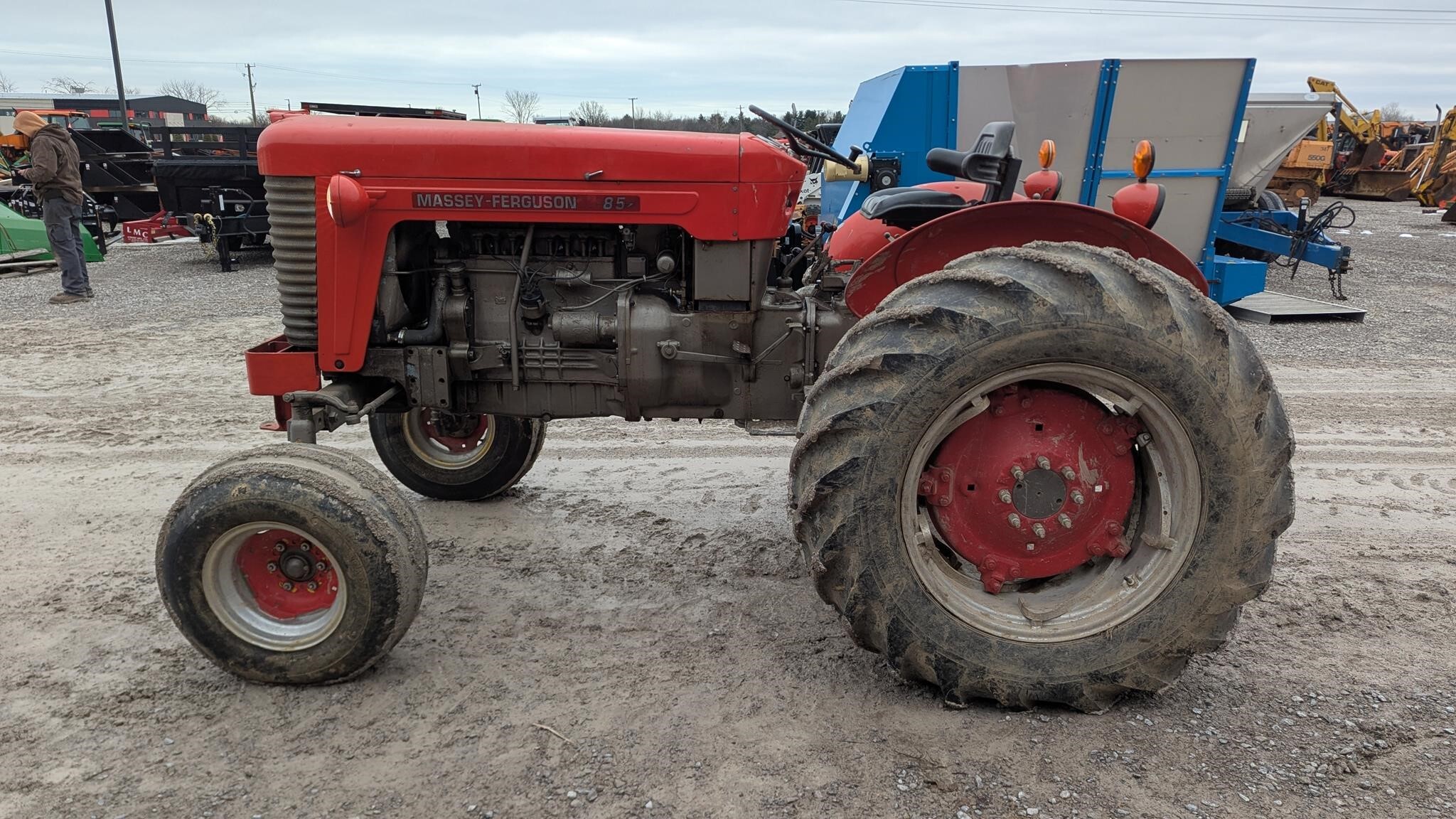 1958 Massey Ferguson 85 Tractor