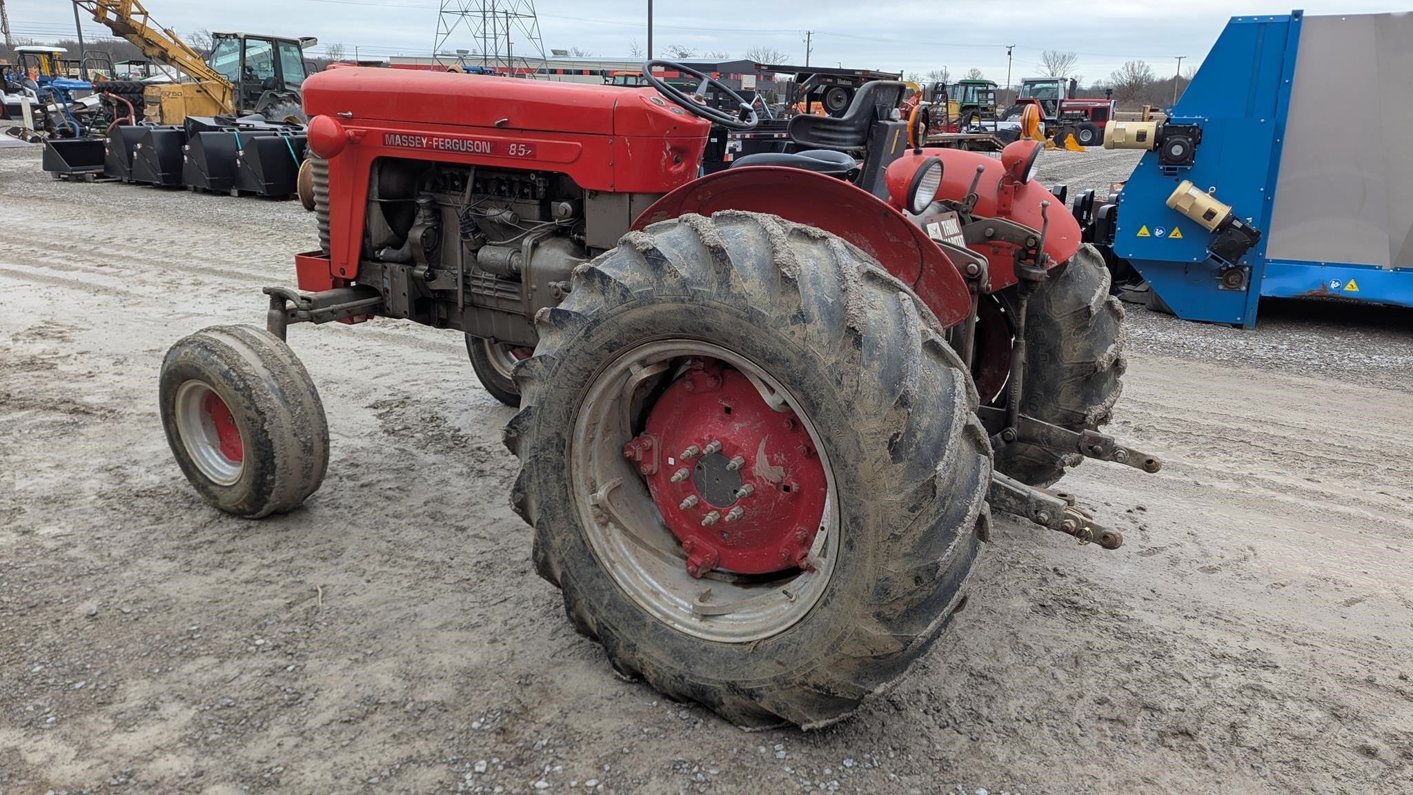 1958 Massey Ferguson 85 Tractor