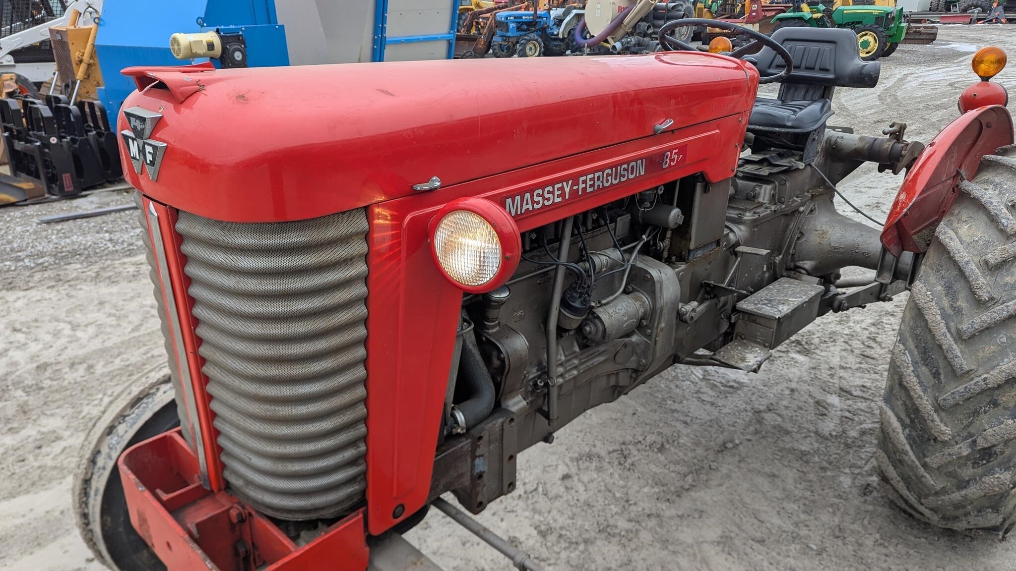1958 Massey Ferguson 85 Tractor
