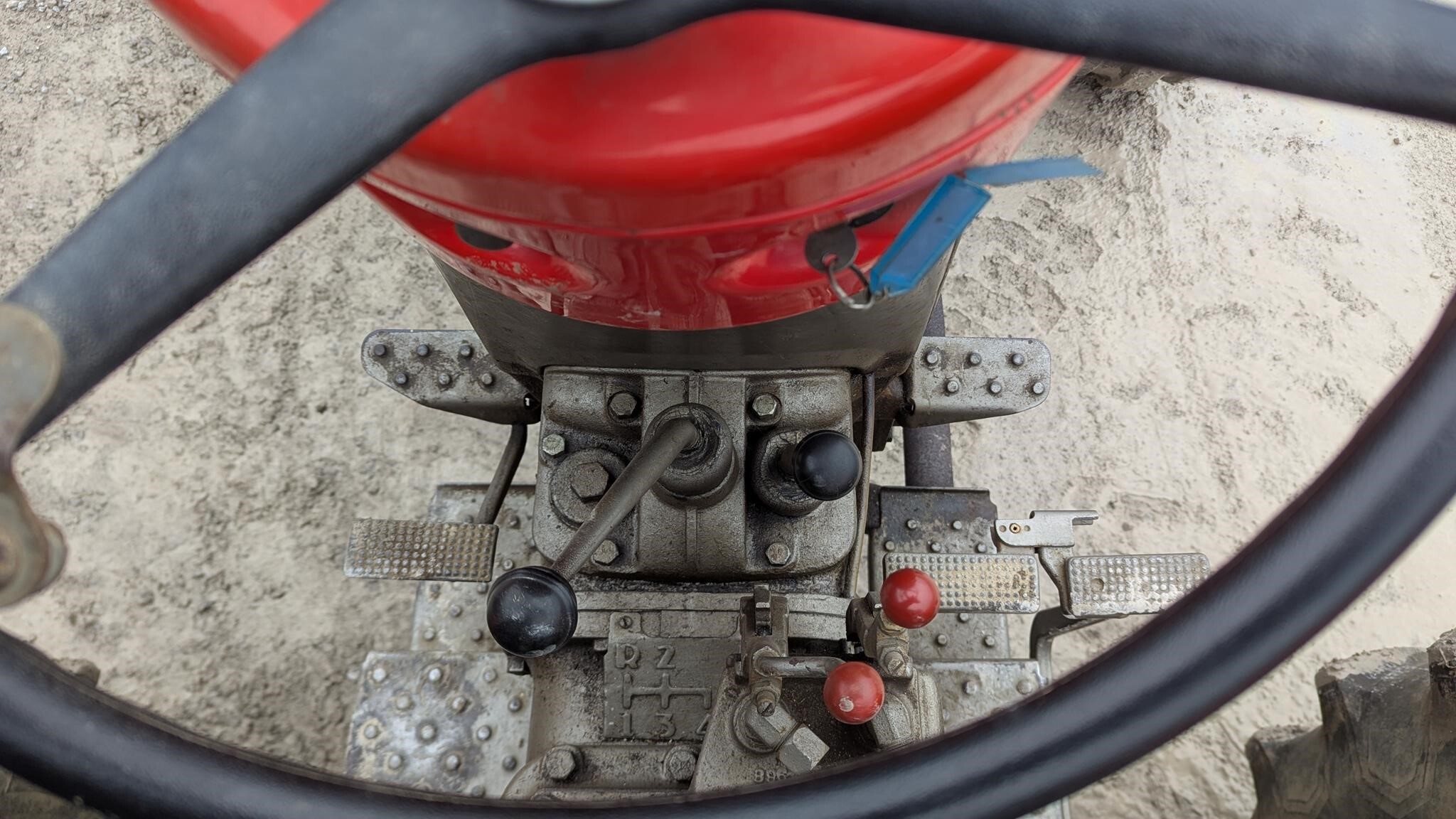 1958 Massey Ferguson 85 Tractor