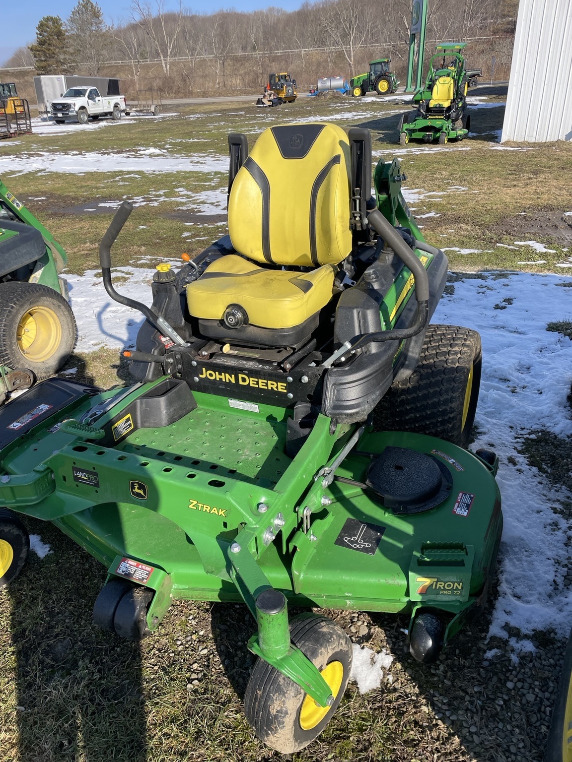 2019 John Deere Z960M Lawn Mower