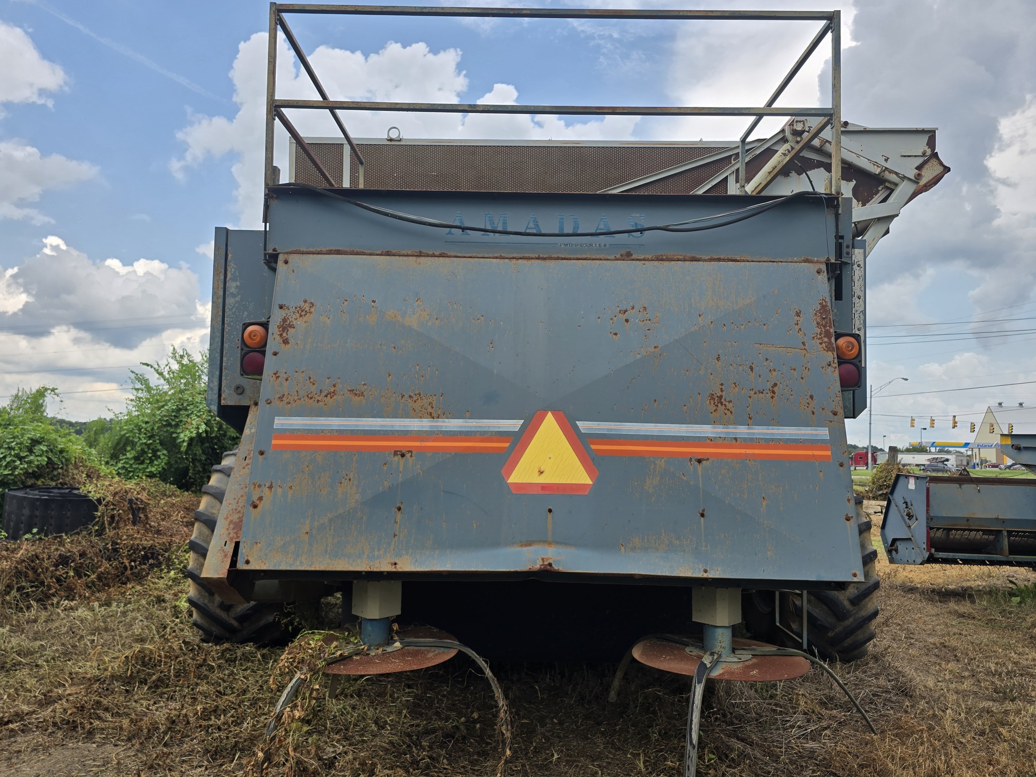 2005 Amadas 2100 Peanut Equipment