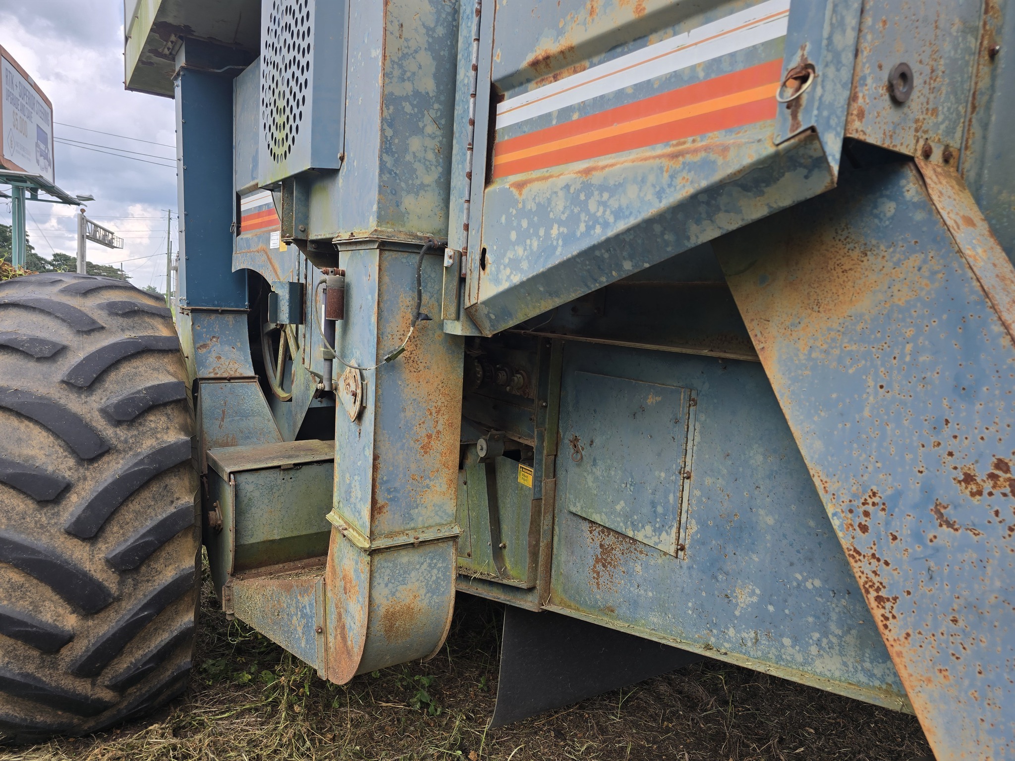2005 Amadas 2100 Peanut Equipment