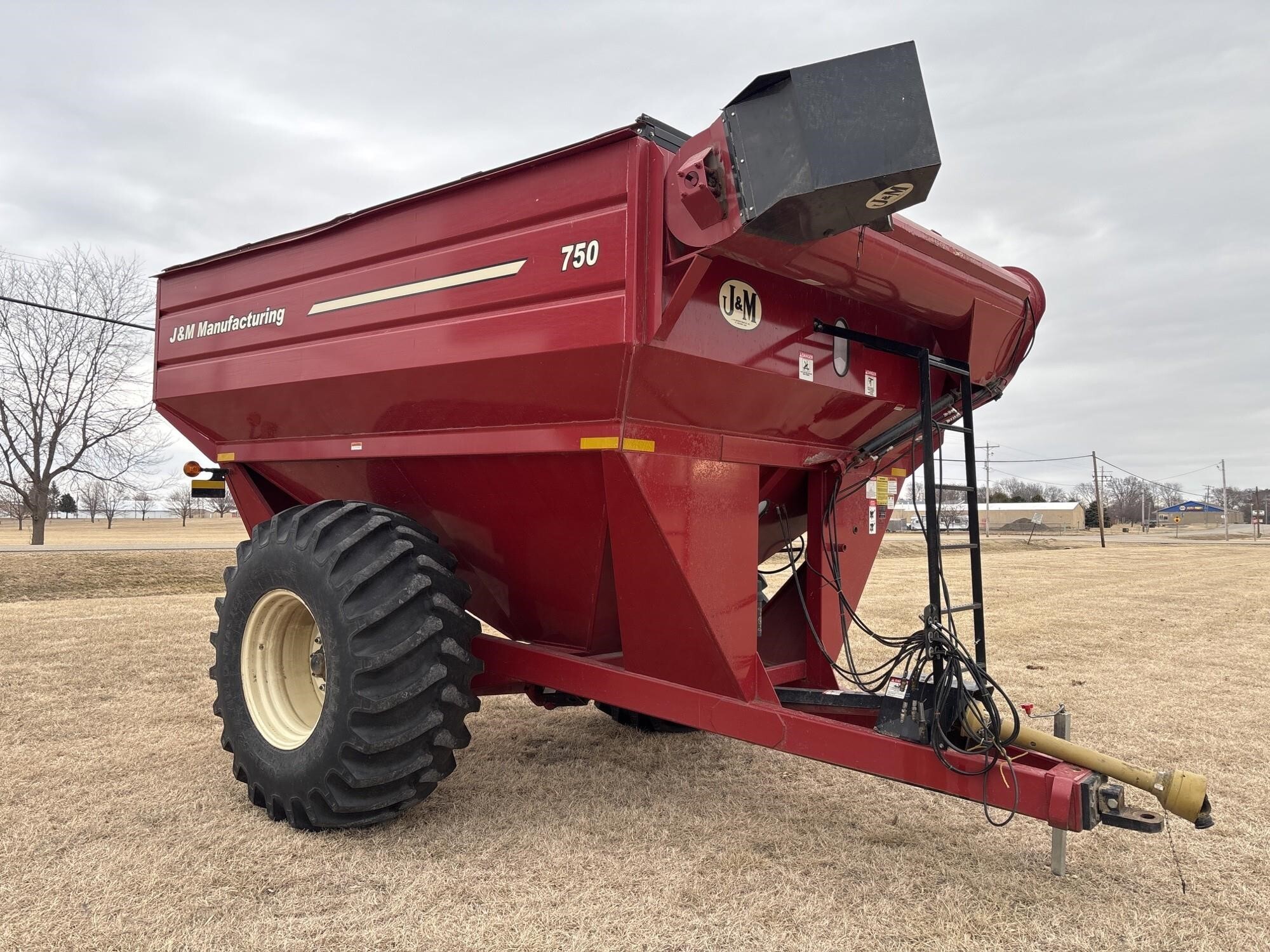 2011 J&M 750-18 Grain Cart