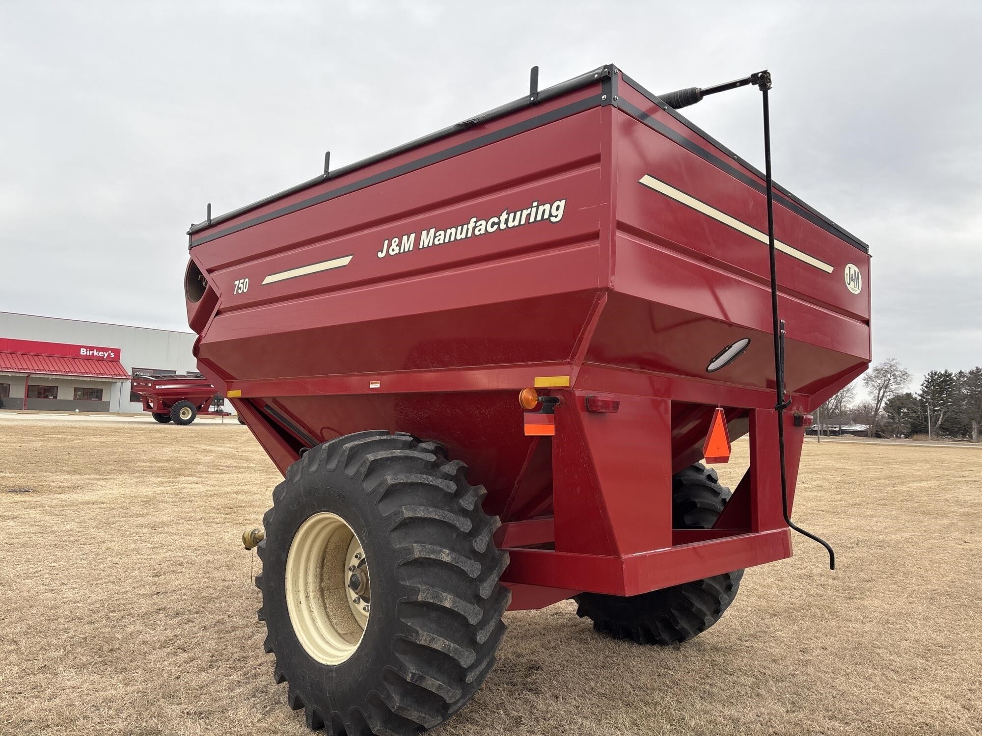 2011 J&M 750-18 Grain Cart