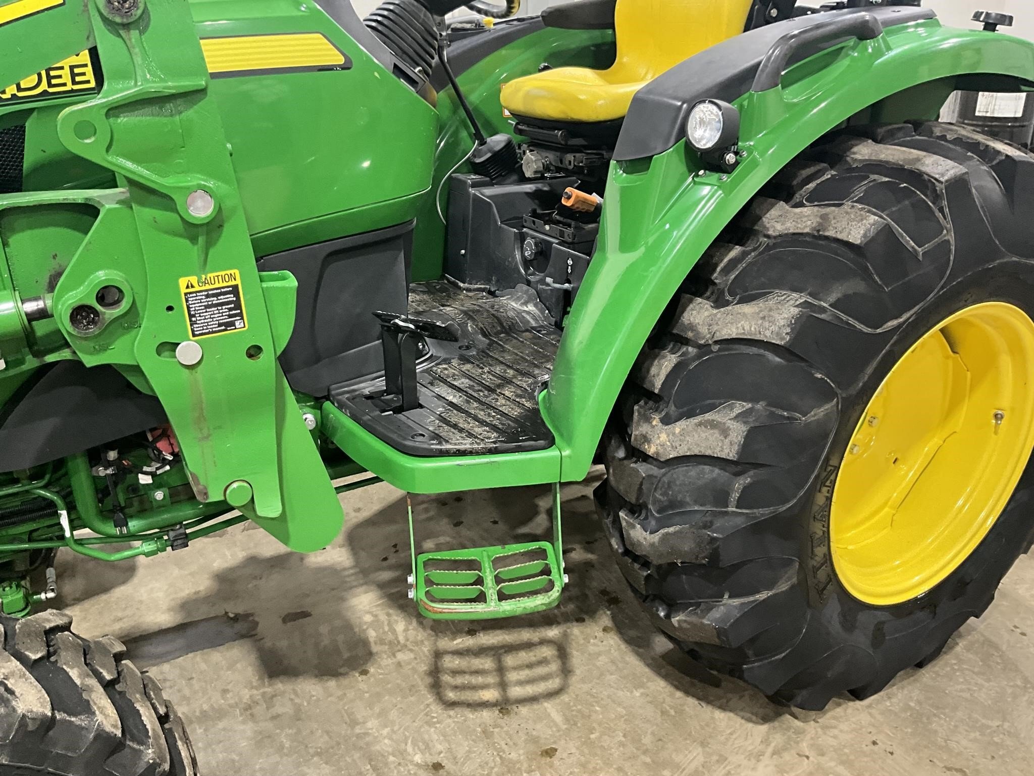 2021 John Deere 4066R Tractor