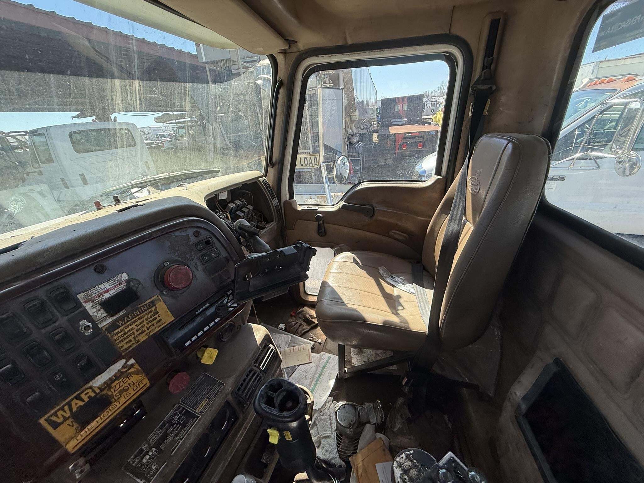 2005 Mack Granite CV713 Dump Trucks/Trailer