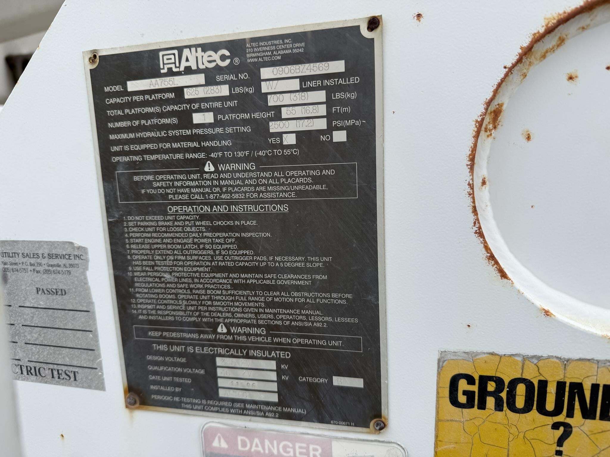 2007 Altec AA755L Crane