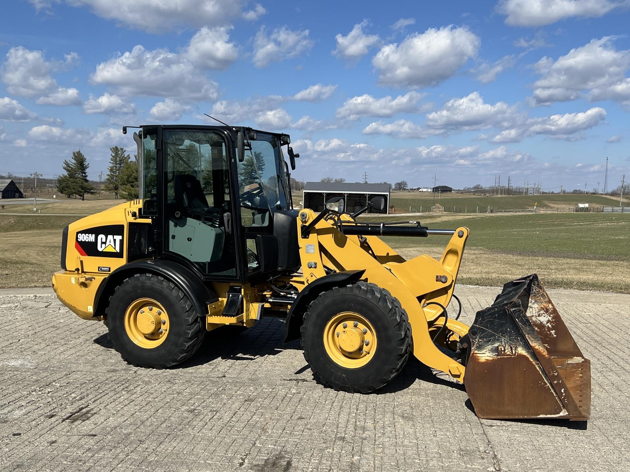 2019 Caterpillar 906M Miscellaneous