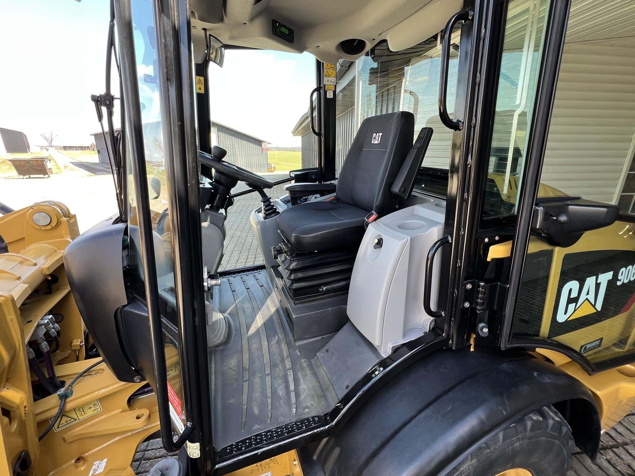 2019 Caterpillar 906M Miscellaneous