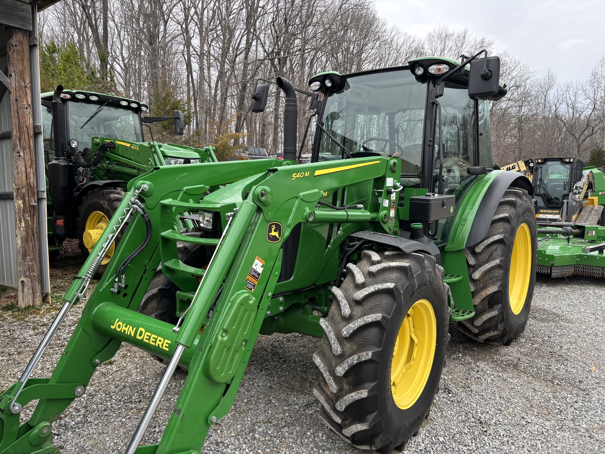 2022 John Deere 5100M Tractor