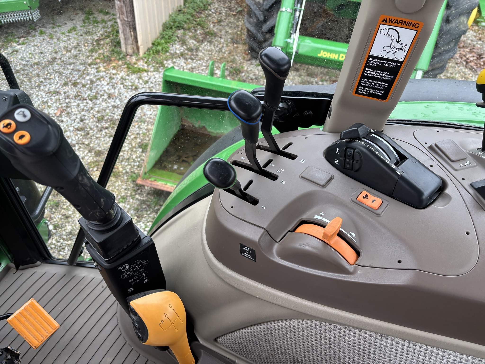 2022 John Deere 5100M Tractor