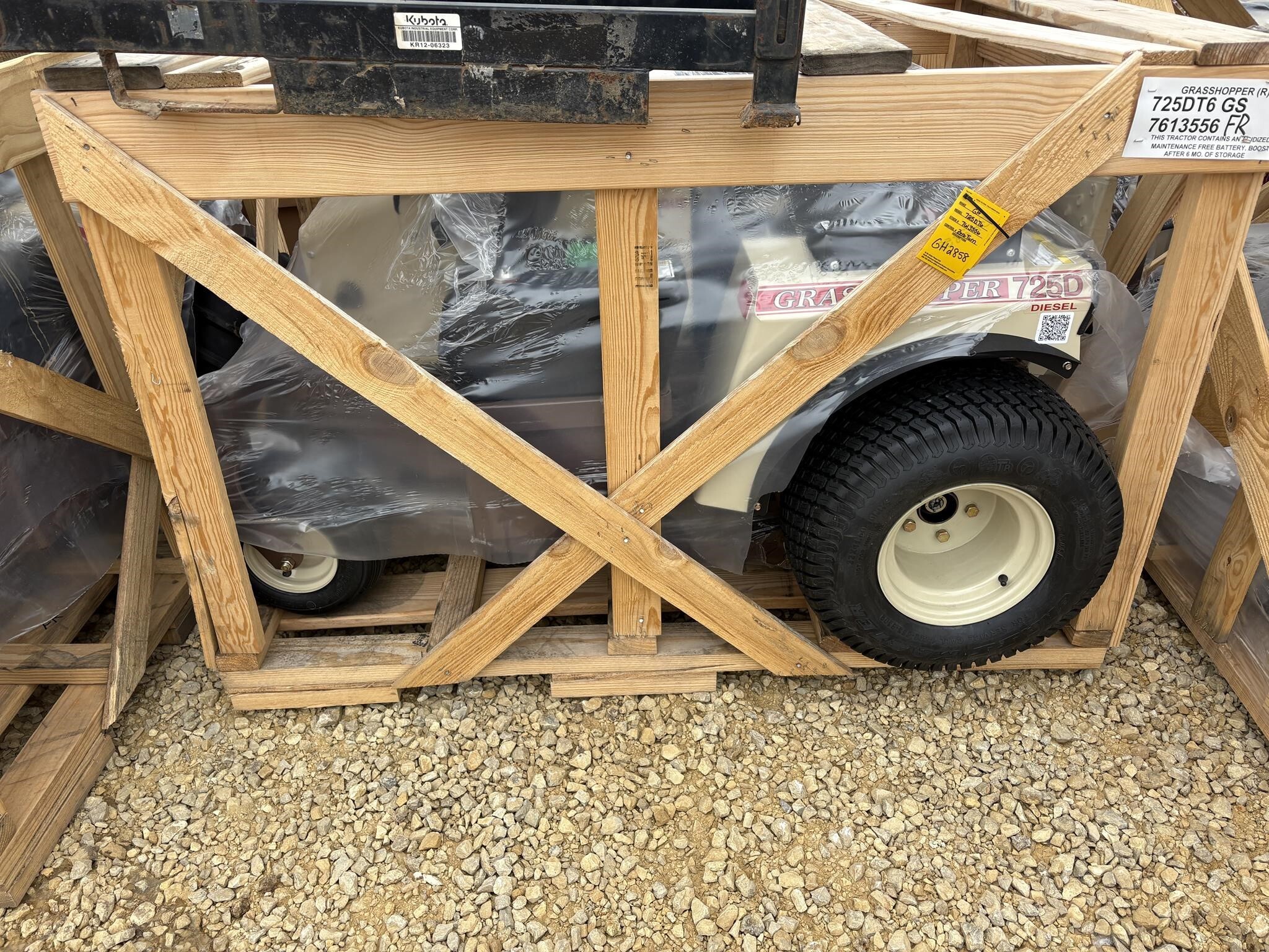 2026 Grasshopper 725DT6 Lawn Mower