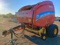 2016 New Holland Roll-Belt 560 Round Baler