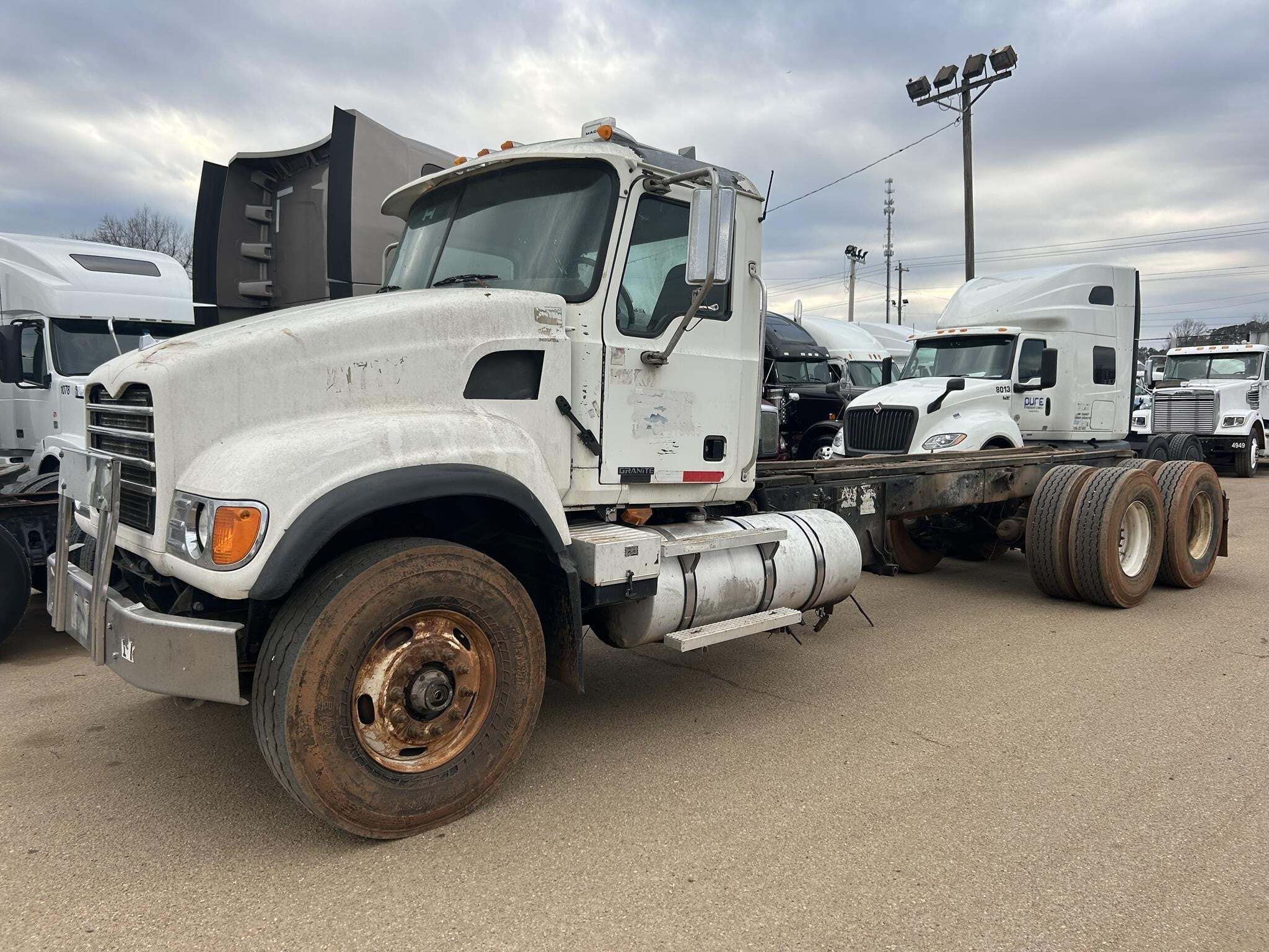 2006 Mack Granite CV713 Dump Trucks/Trailer