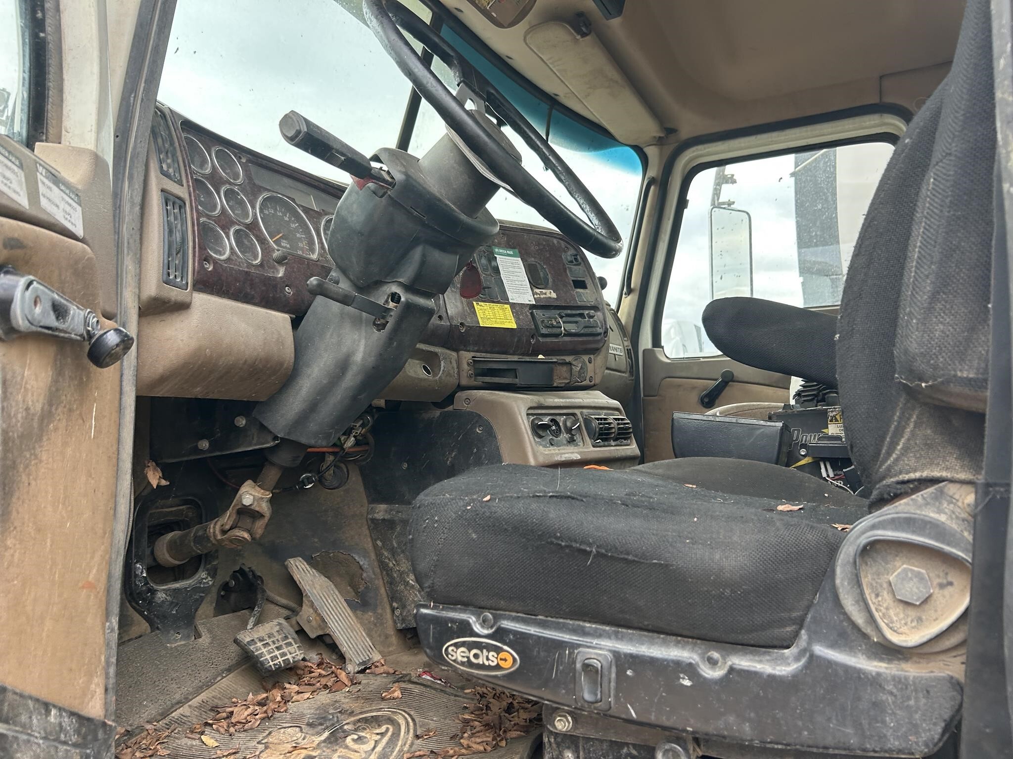 2006 Mack Granite CV713 Dump Trucks/Trailer