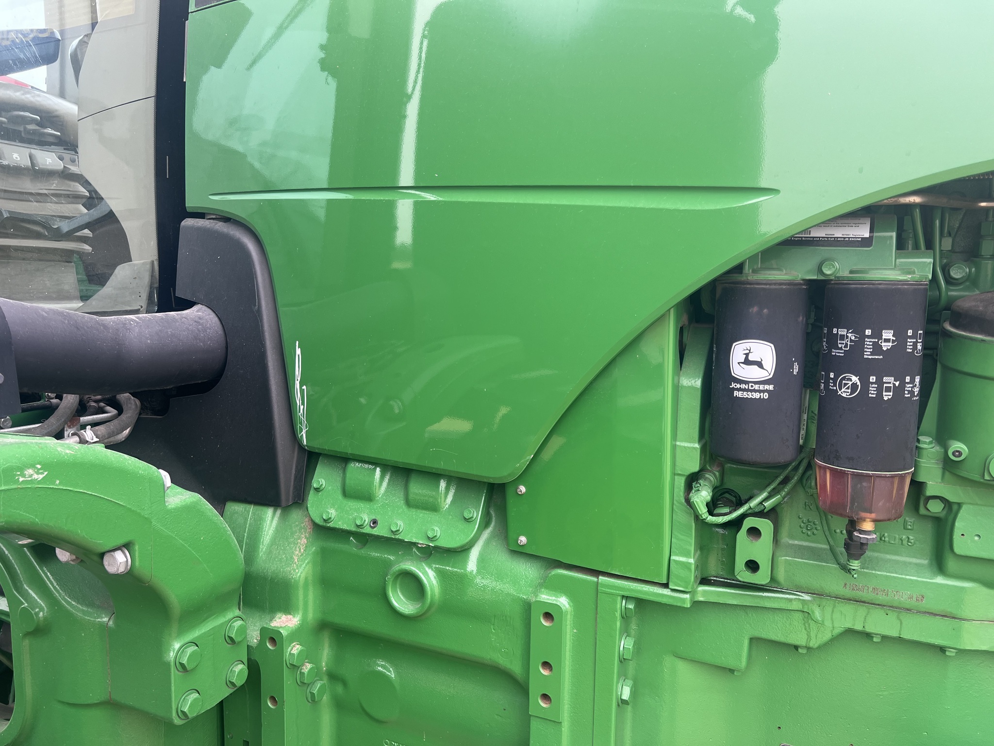 2016 John Deere 8370RT Tractor